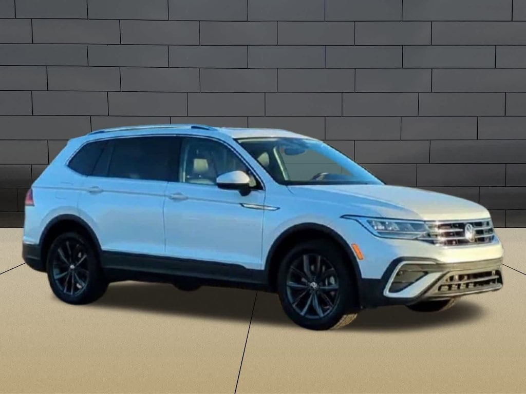 Used 2023 Volkswagen Tiguan SE SUV