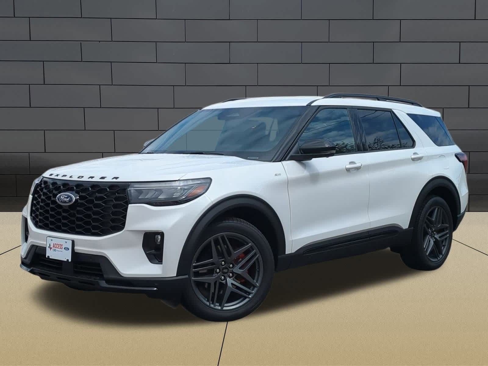 2025 Ford Explorer ST-LINE's photo