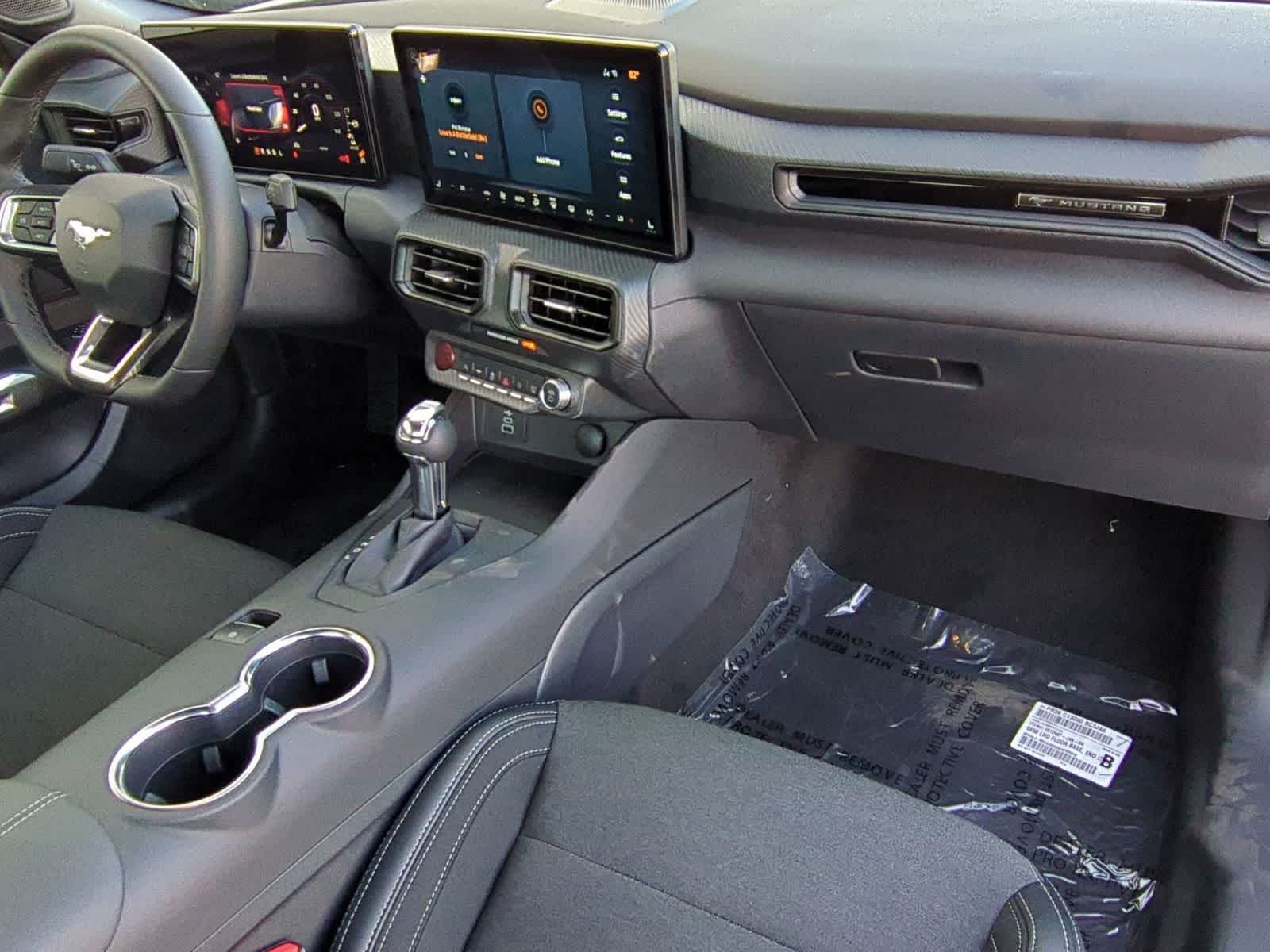 2025 Ford Mustang EcoBoost Fastback - Photo 26