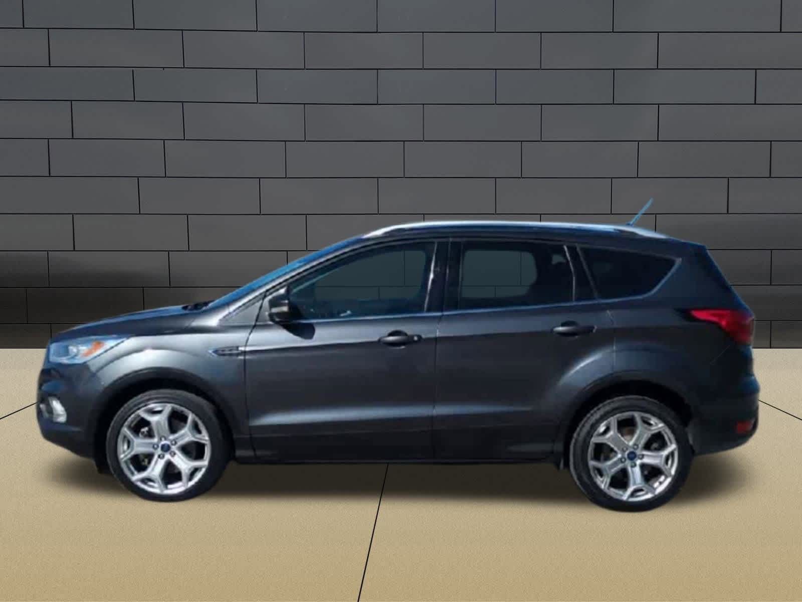 Thumbnail: 2019 Ford Escape - 5