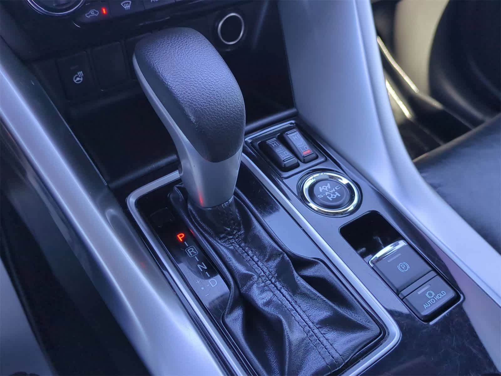 Thumbnail: 2022 Mitsubishi Eclipse Cross - 16