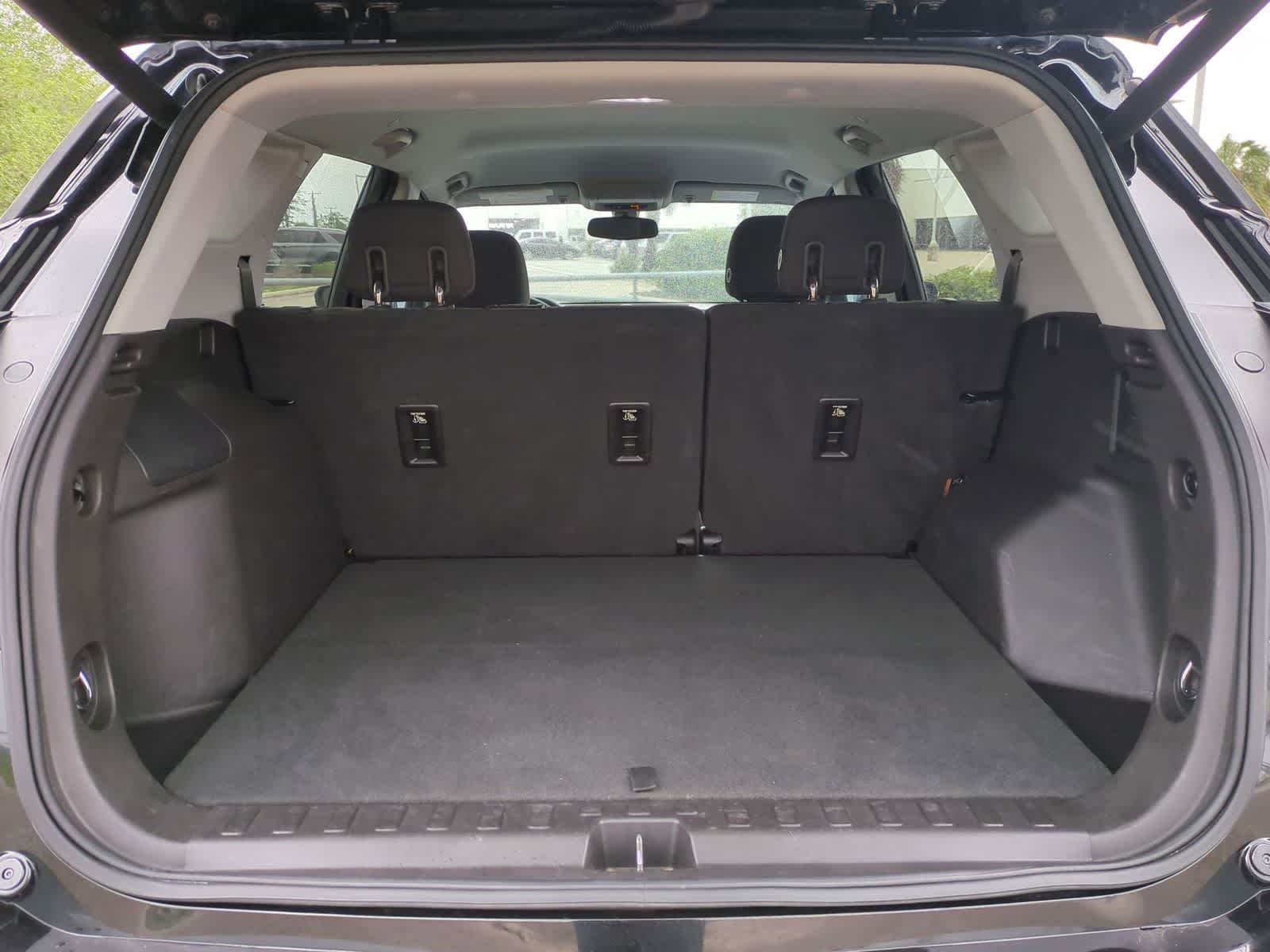 Thumbnail: 2018 GMC Terrain - 24