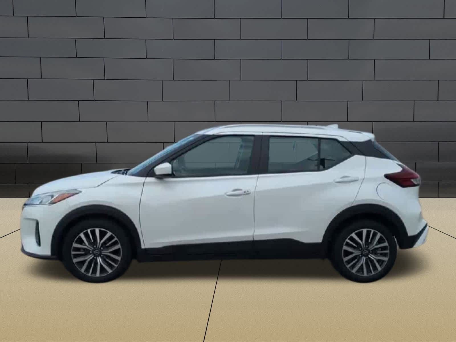 Thumbnail: 2023 Nissan Kicks - 5
