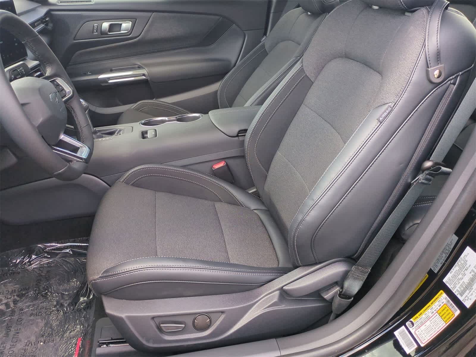 Thumbnail: 2025 Ford Mustang - 18