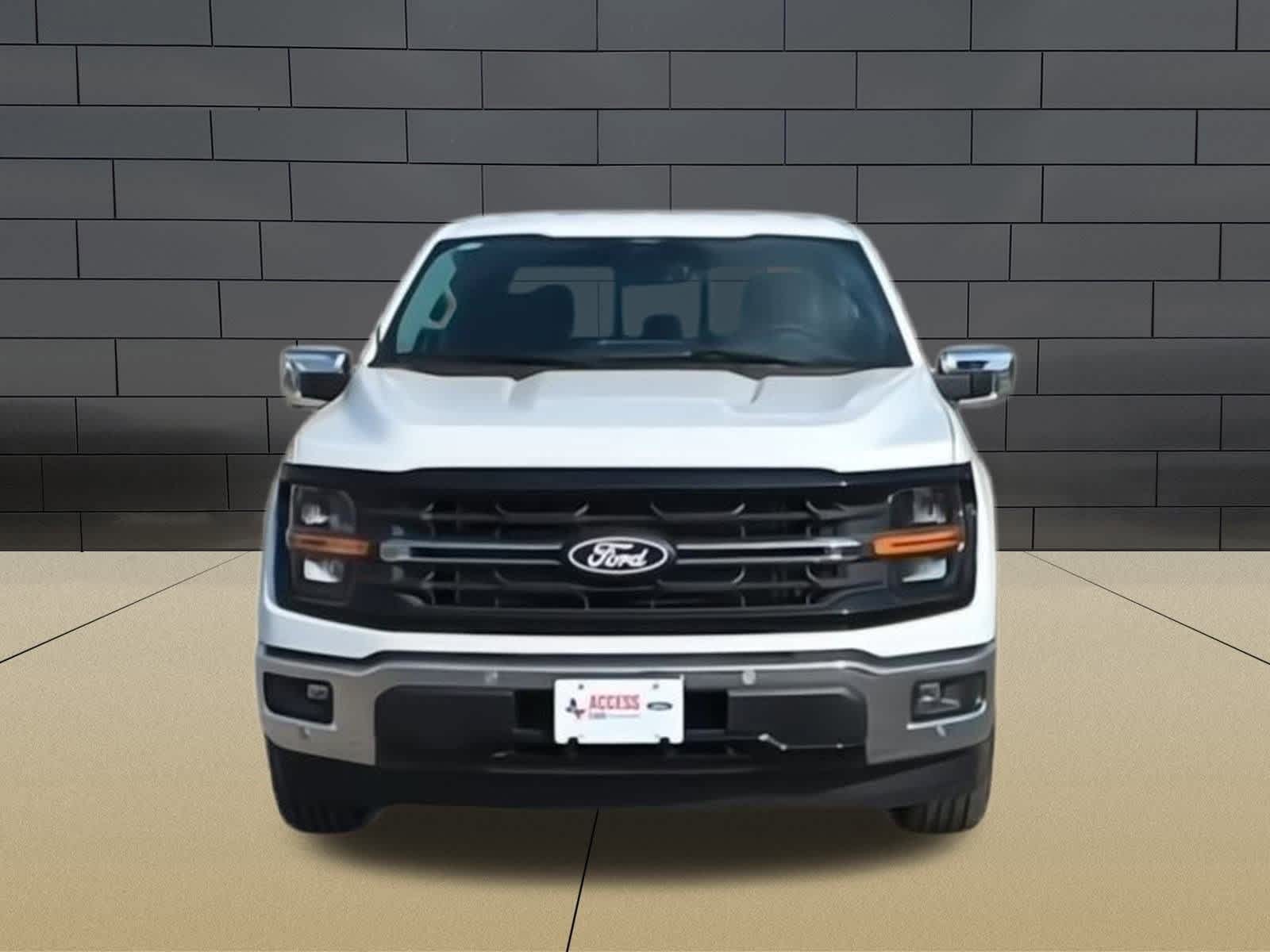 2025 Ford F-150 XLT photo 3
