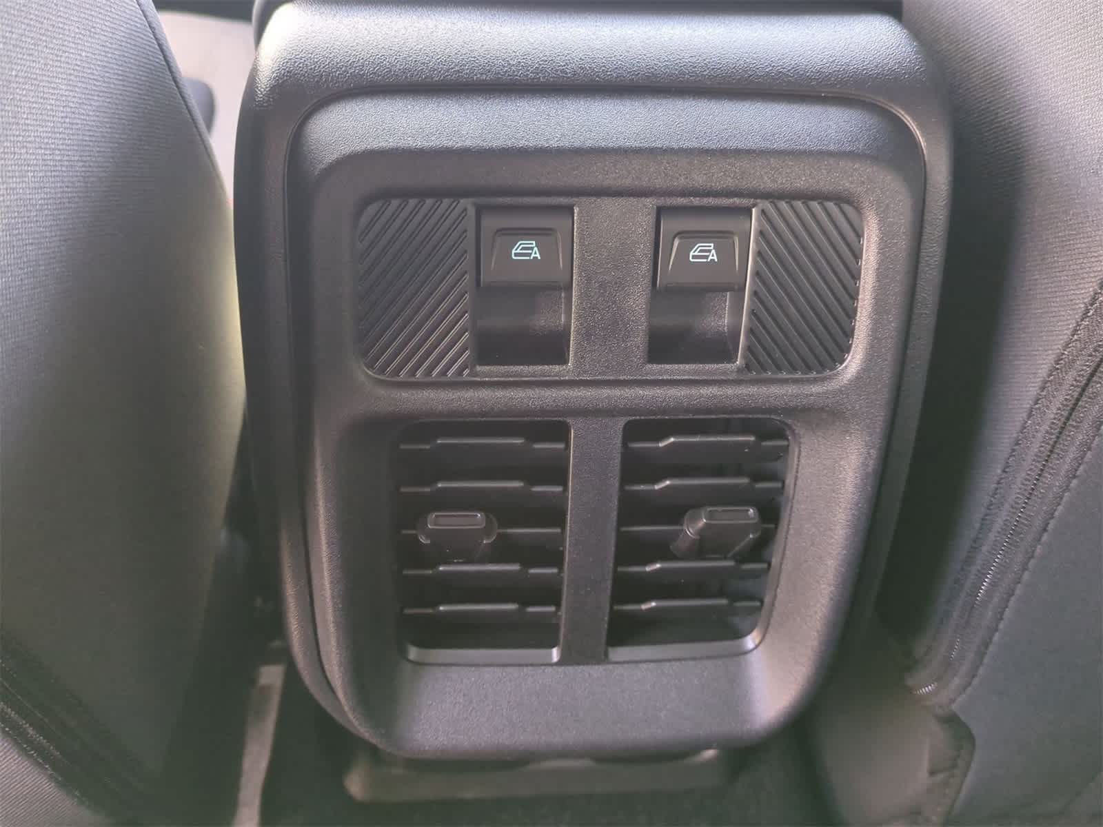 Thumbnail: 2025 Ford Bronco - 21