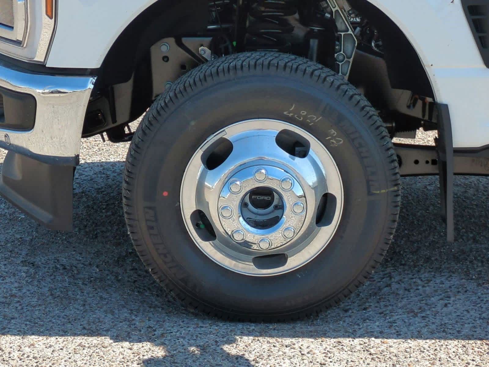 Thumbnail: 2025 Ford F-350 - 33