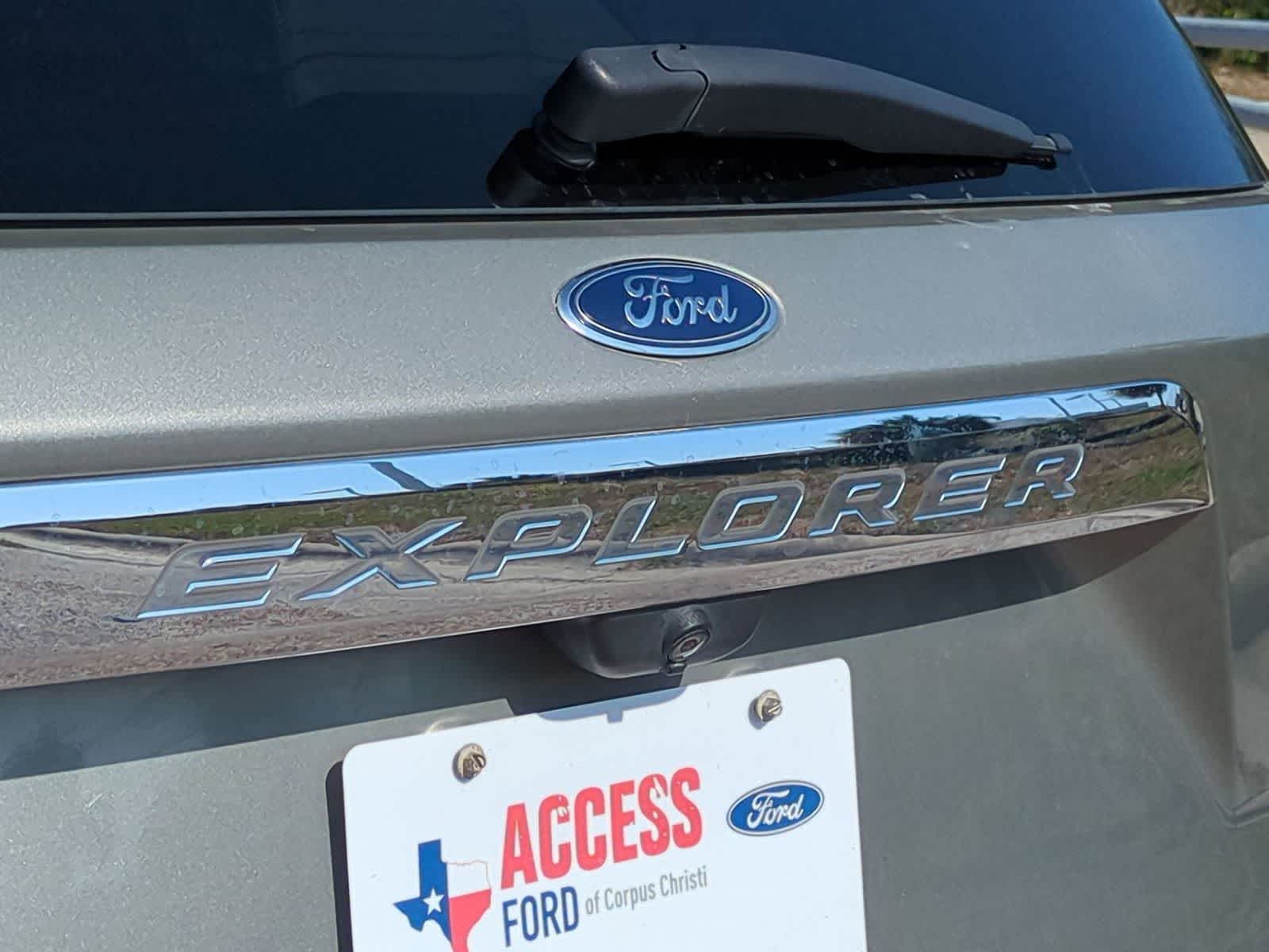 Thumbnail: 2020 Ford Explorer - 30