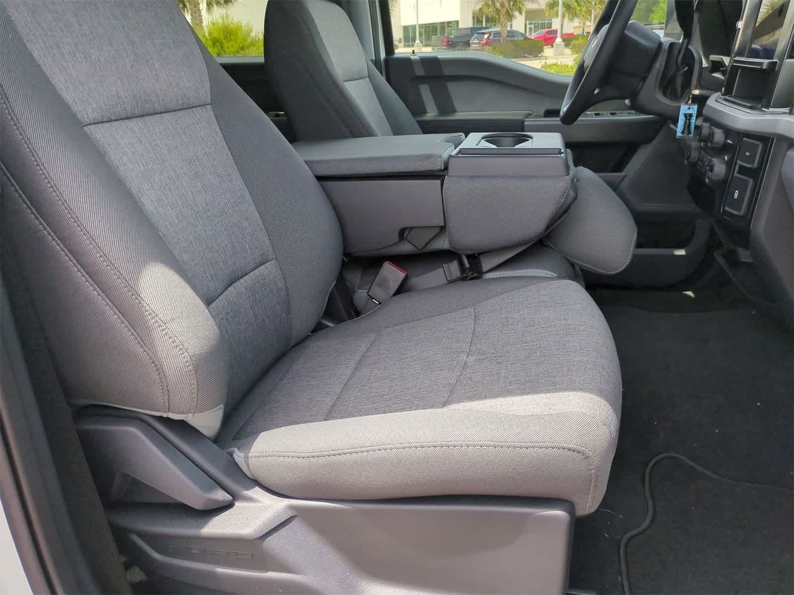 Thumbnail: 2025 Ford F-250 - 25