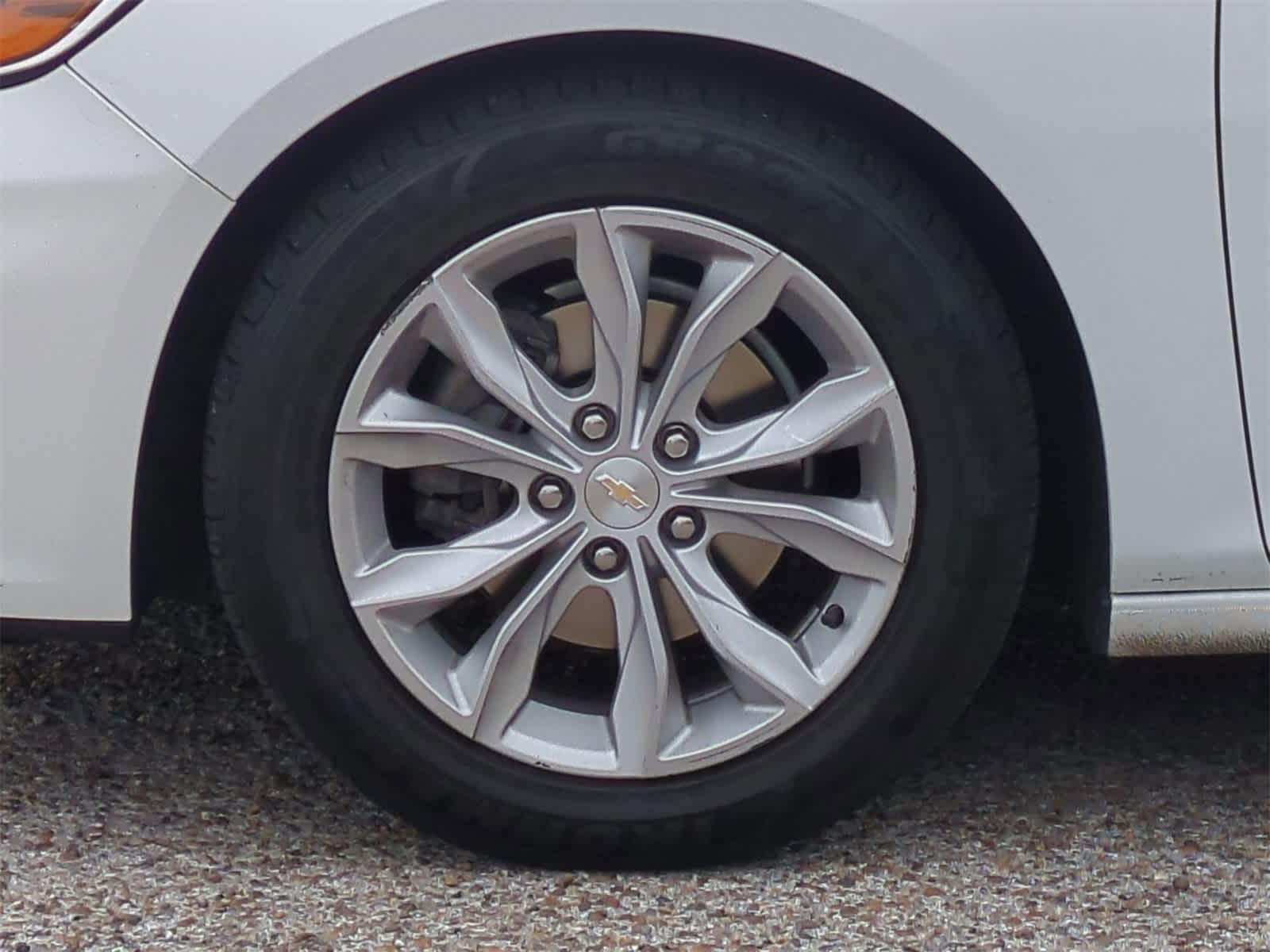 Thumbnail: 2023 Chevrolet Malibu - 31