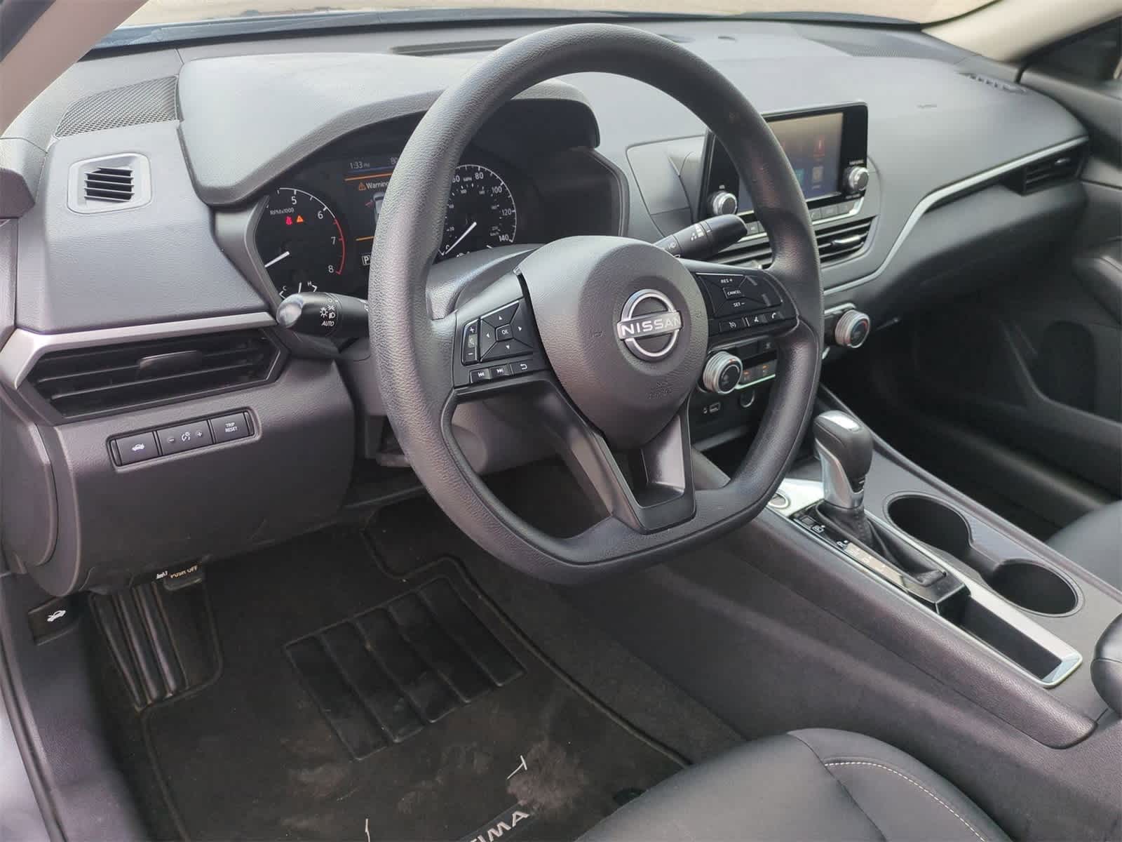 Thumbnail: 2024 Nissan Altima - 10