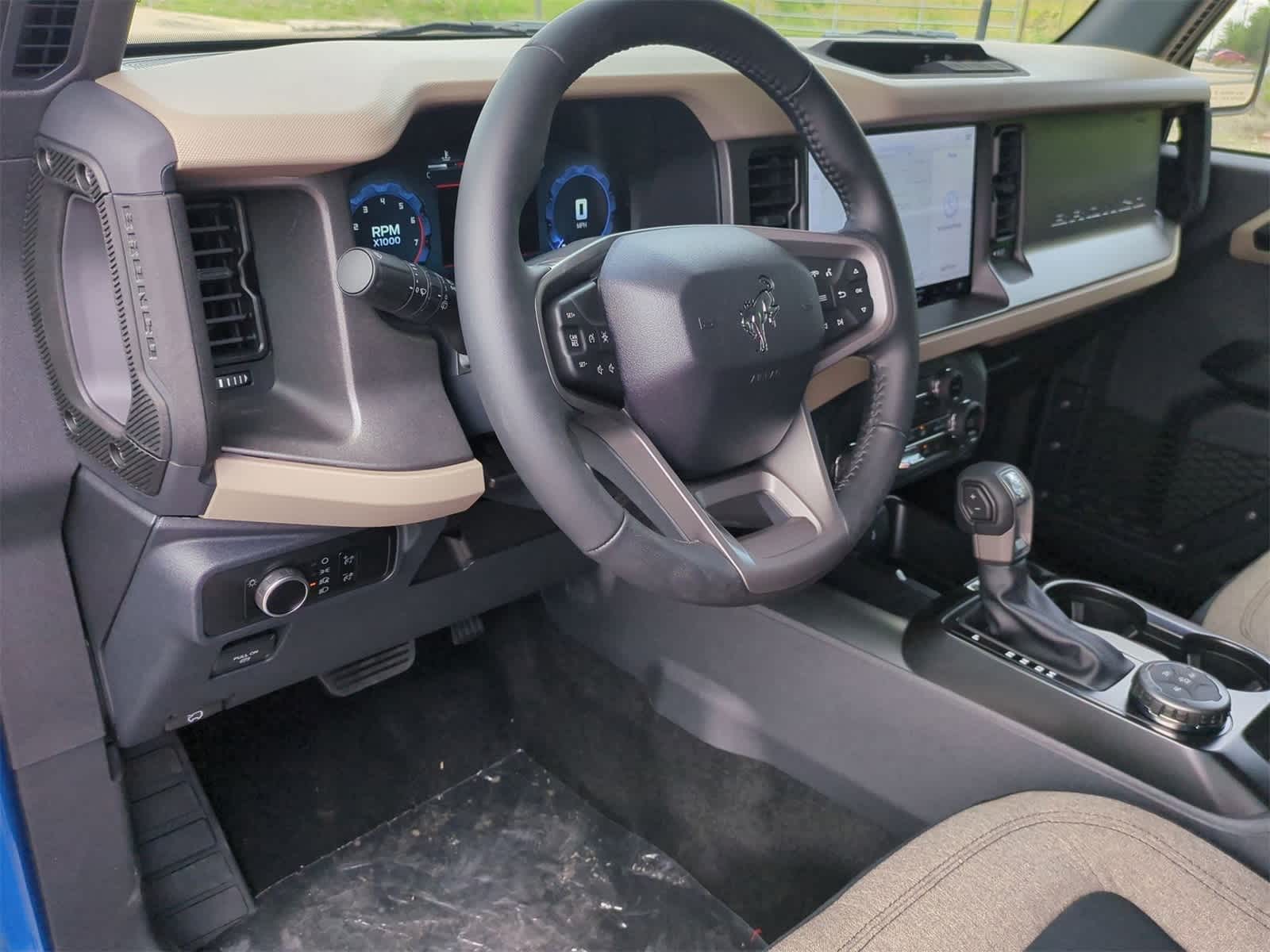 Thumbnail: 2025 Ford Bronco - 10