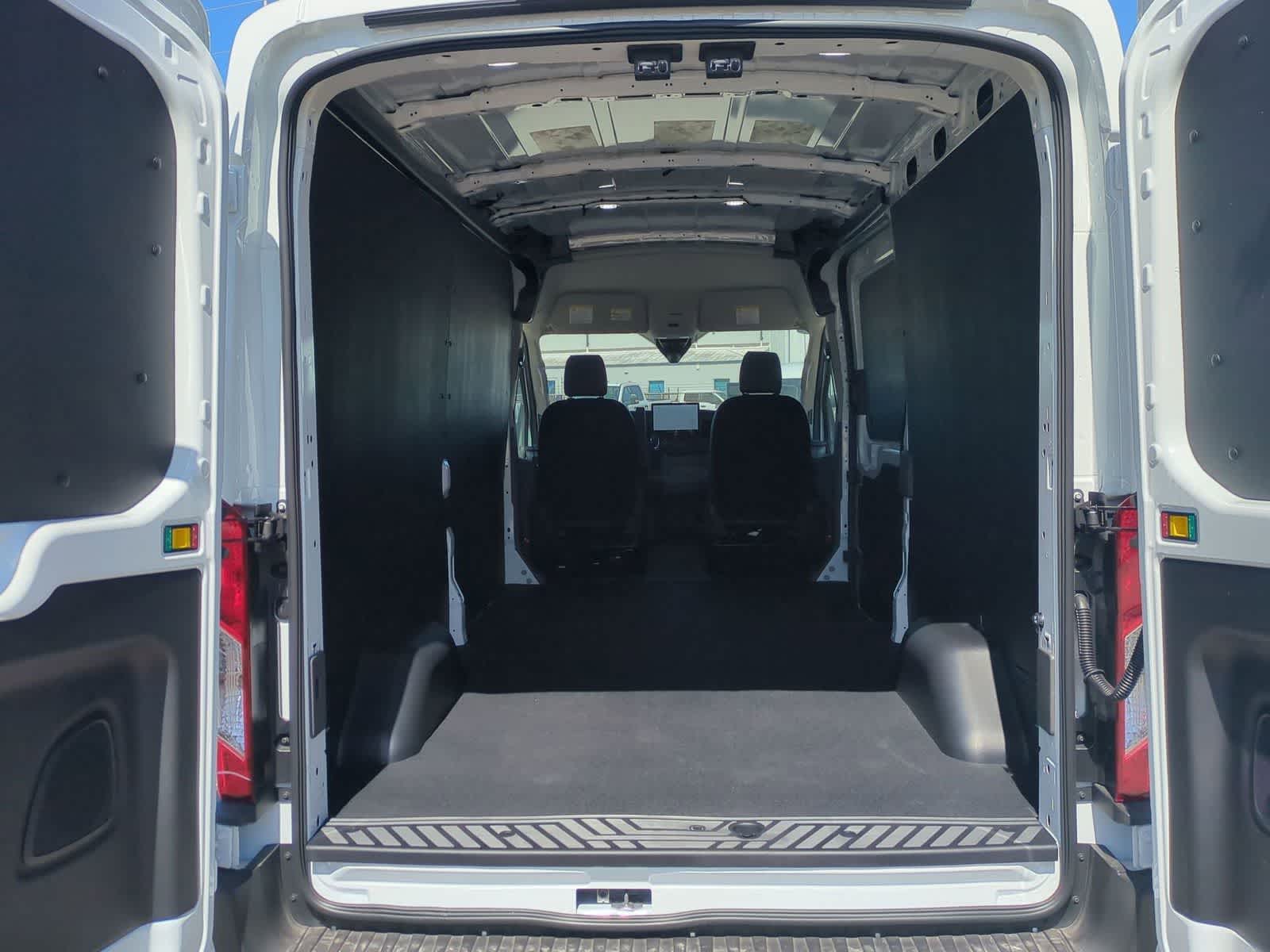 Thumbnail: 2026 Ford Transit Series - 22