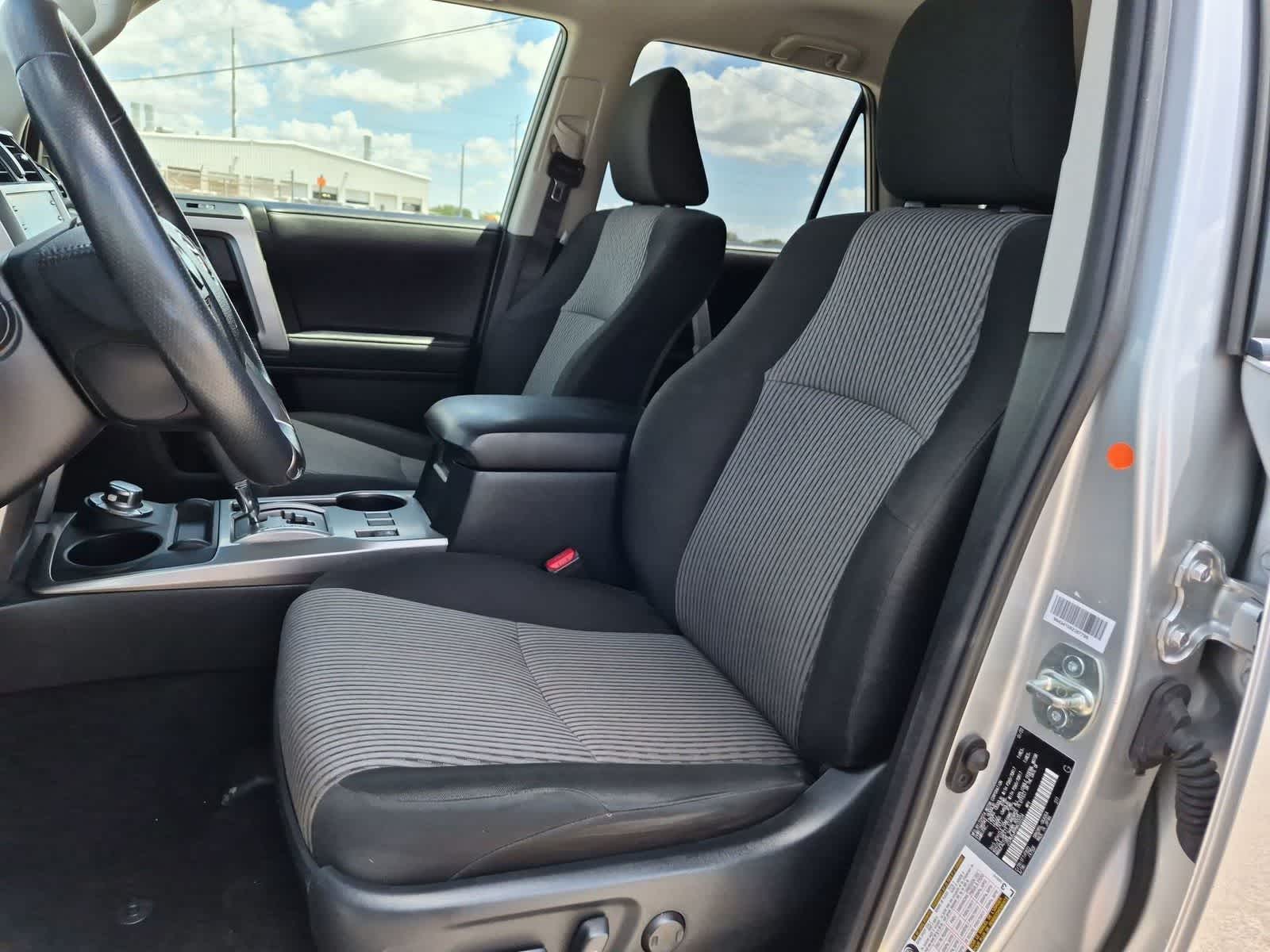 2022 Toyota 4Runner SR5 - Photo 17