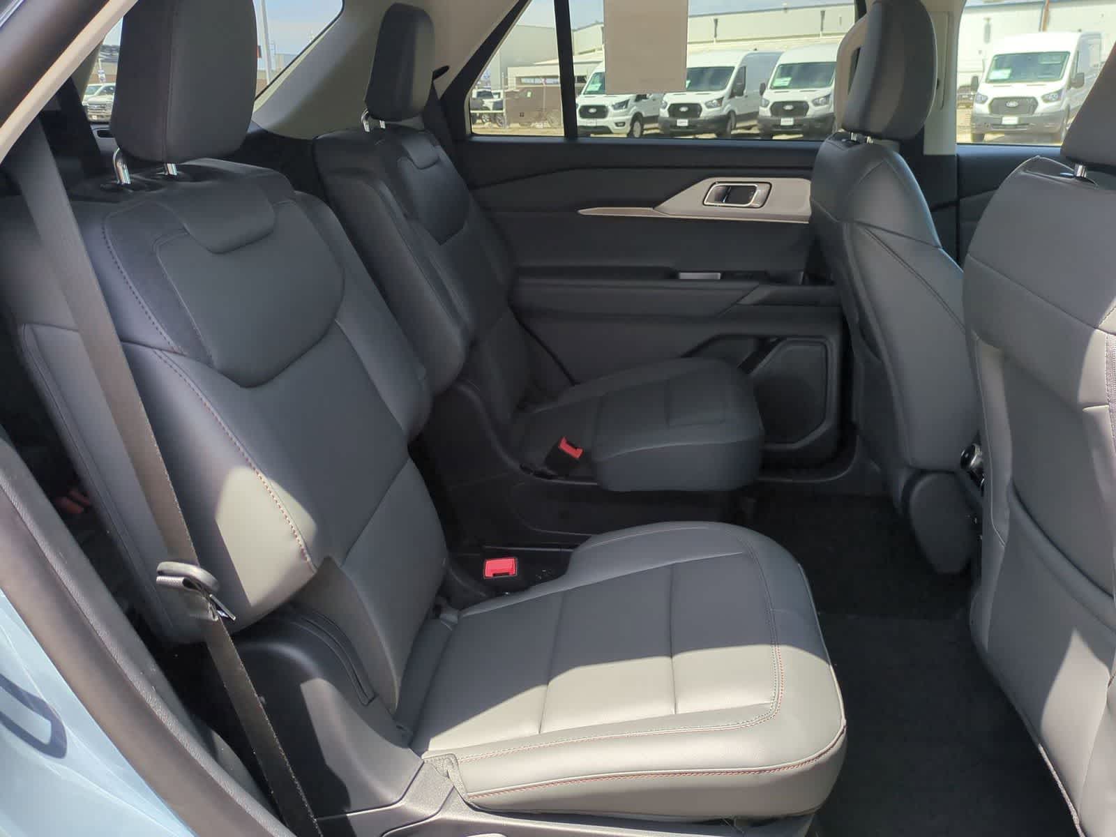 Thumbnail: 2026 Ford Explorer - 26