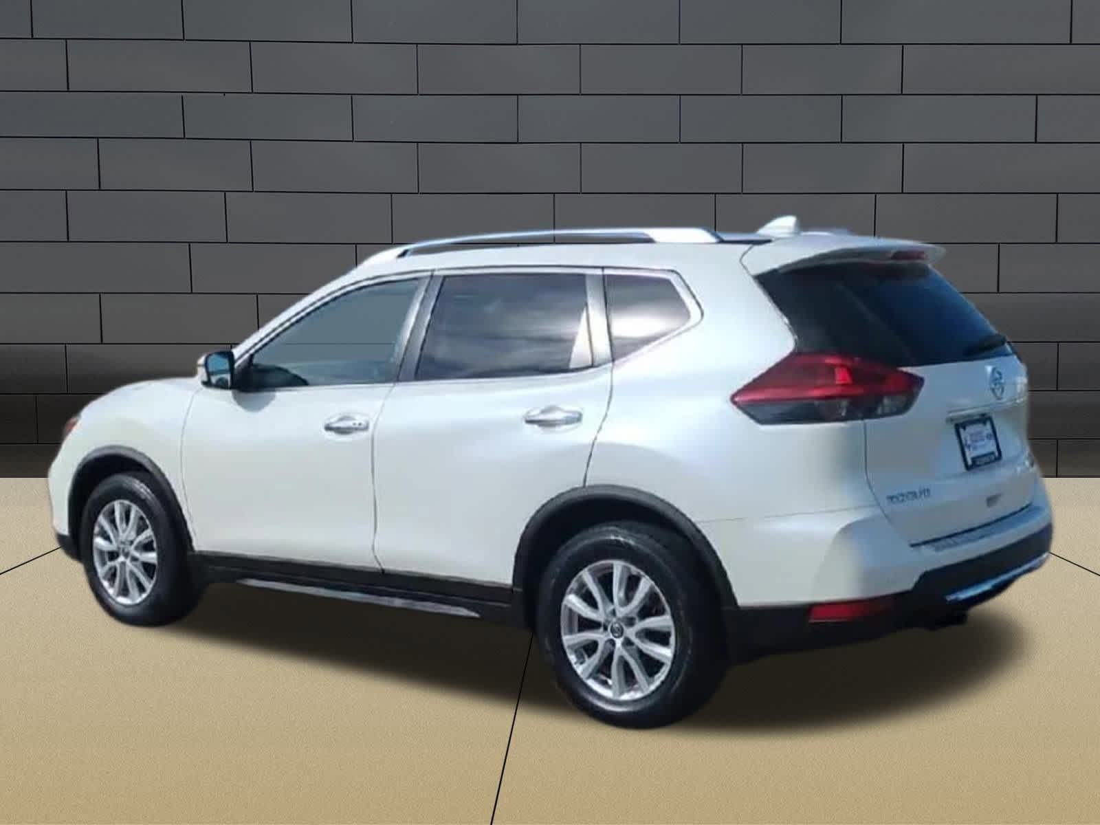 Thumbnail: 2019 Nissan Rogue - 6