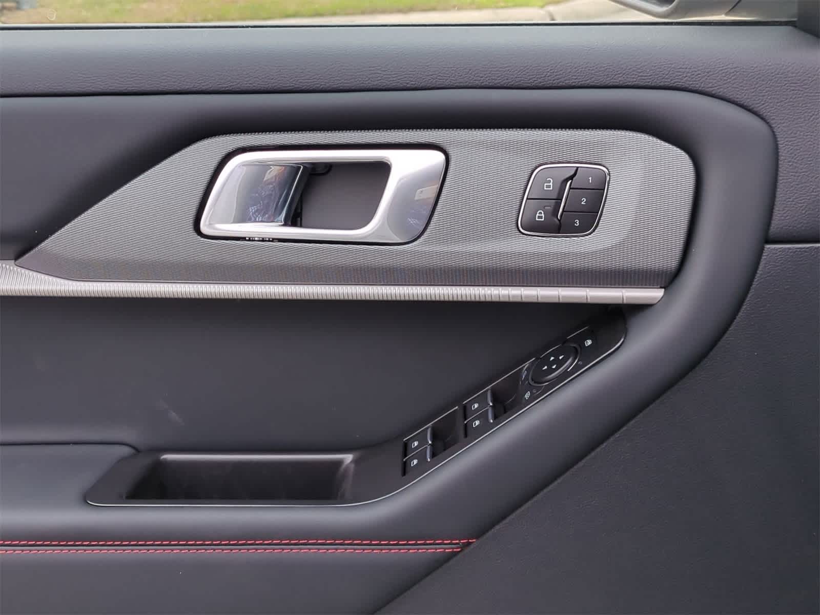 Thumbnail: 2026 Ford Explorer - 23