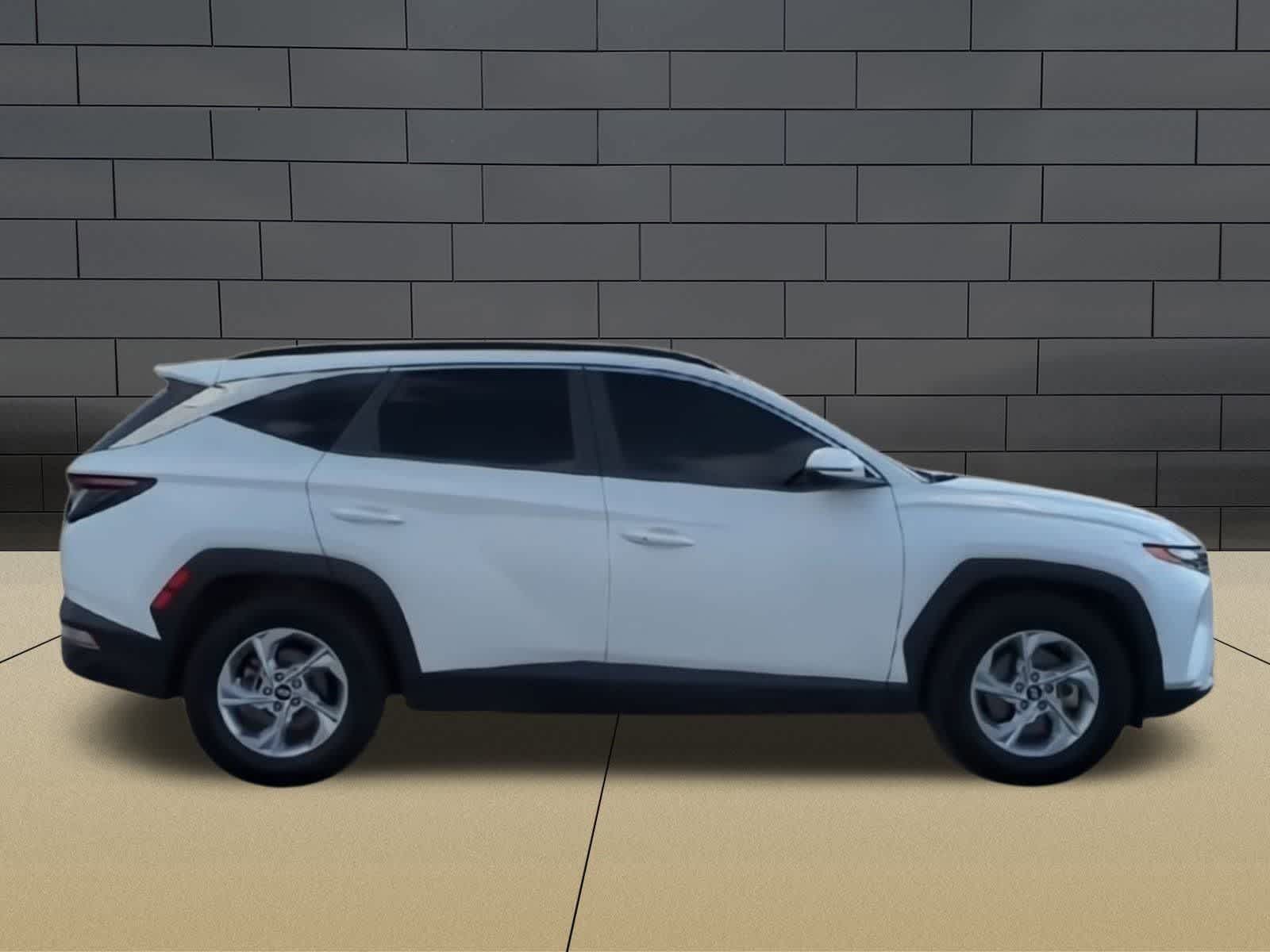 Thumbnail: 2022 Hyundai Tucson - 9