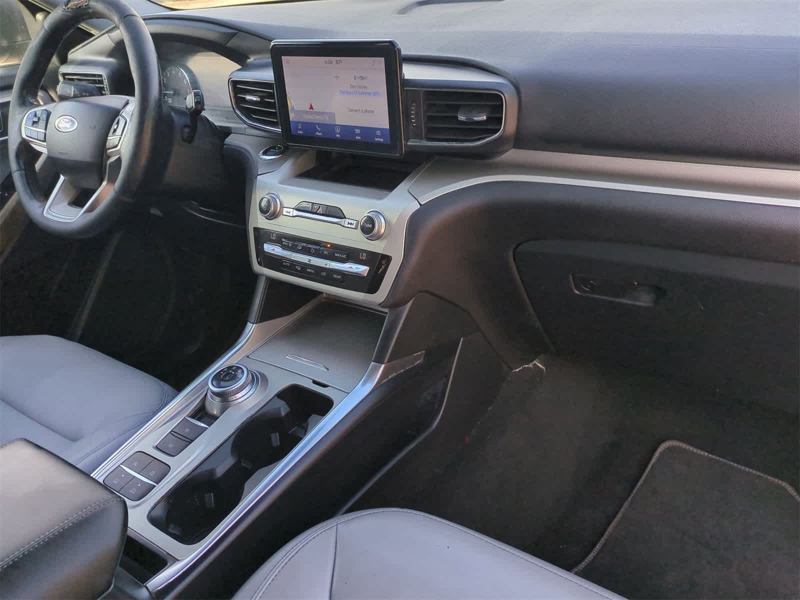 Thumbnail: 2021 Ford Explorer - 28