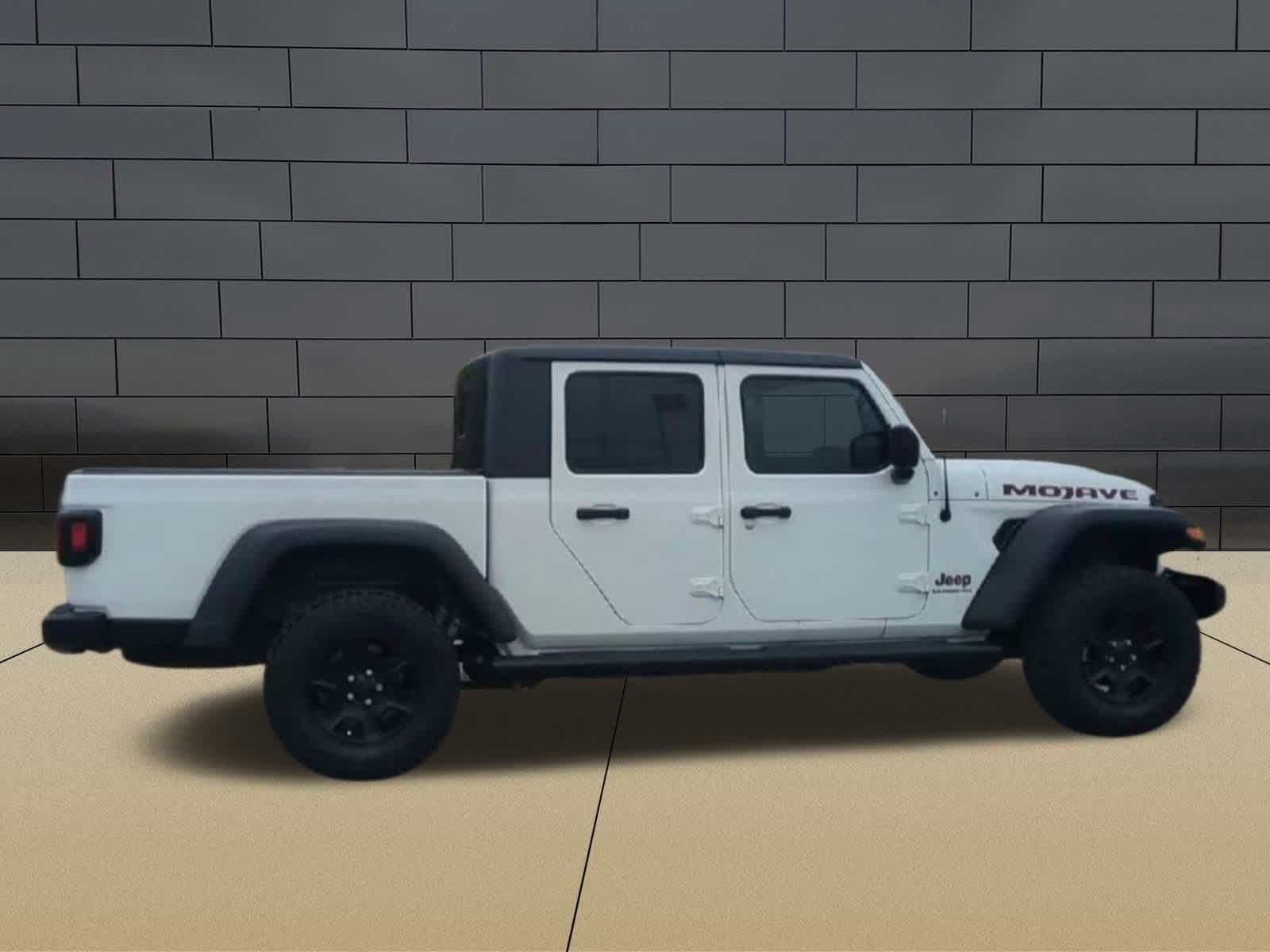 Thumbnail: 2021 Jeep Gladiator - 9