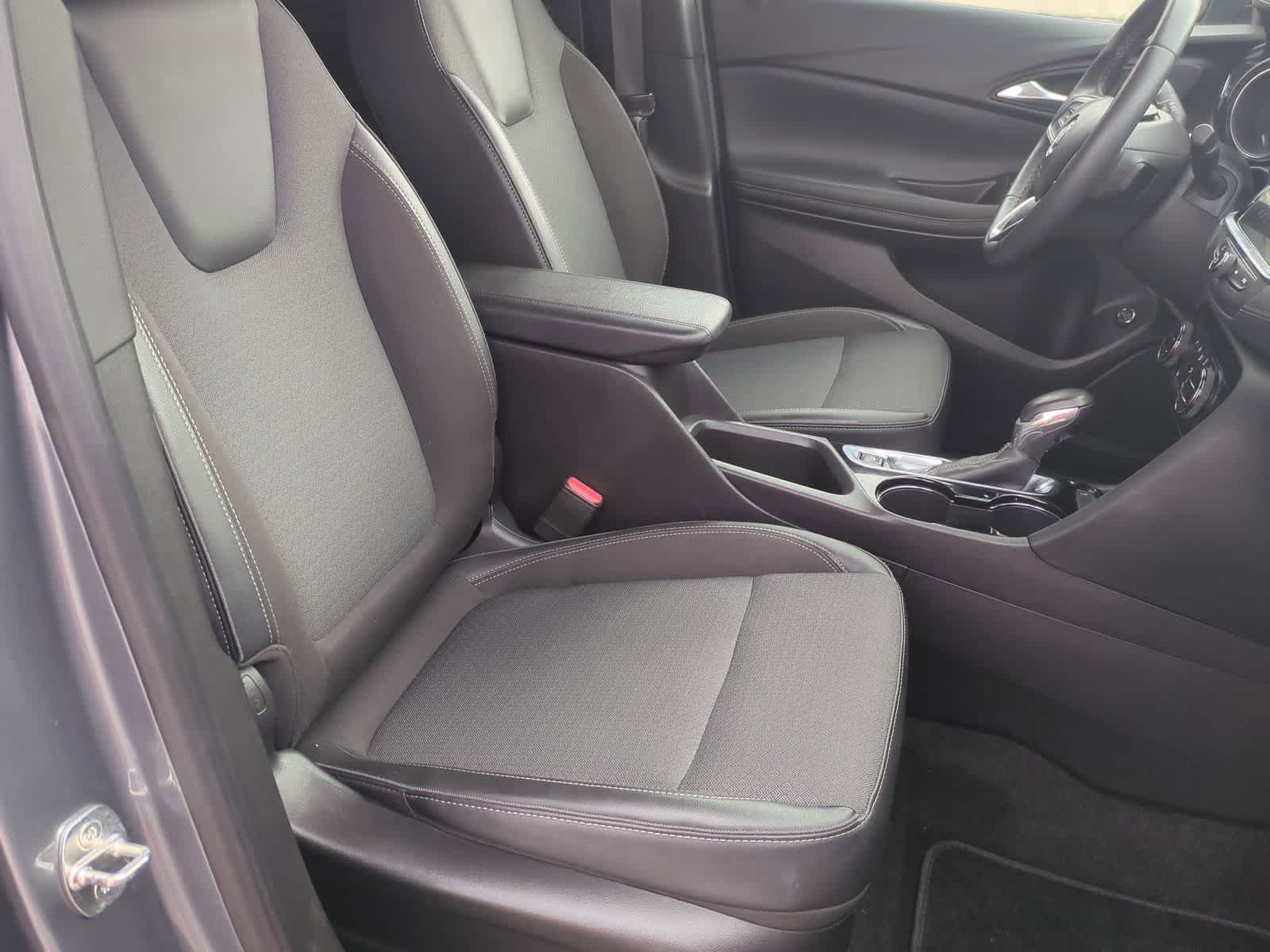 Thumbnail: 2022 Buick Encore GX - 27