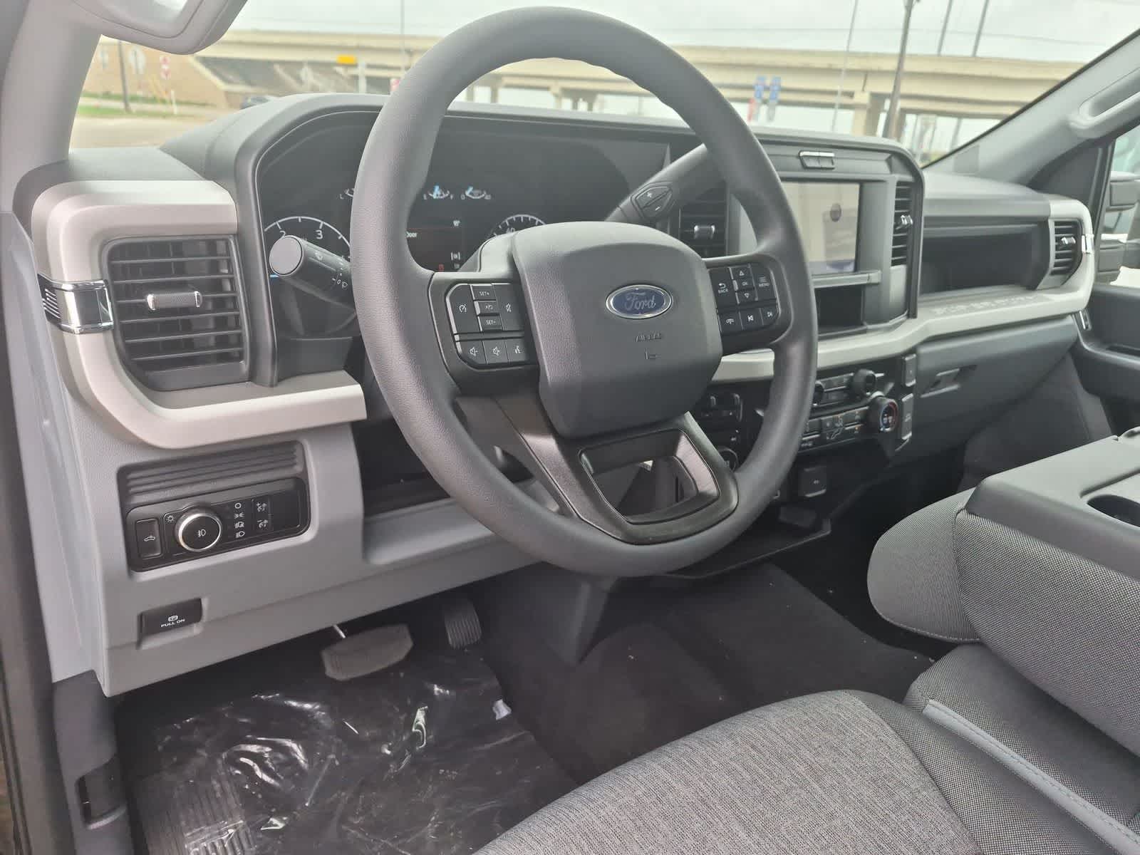 2026 Ford F-250 Super Duty XL - Photo 10