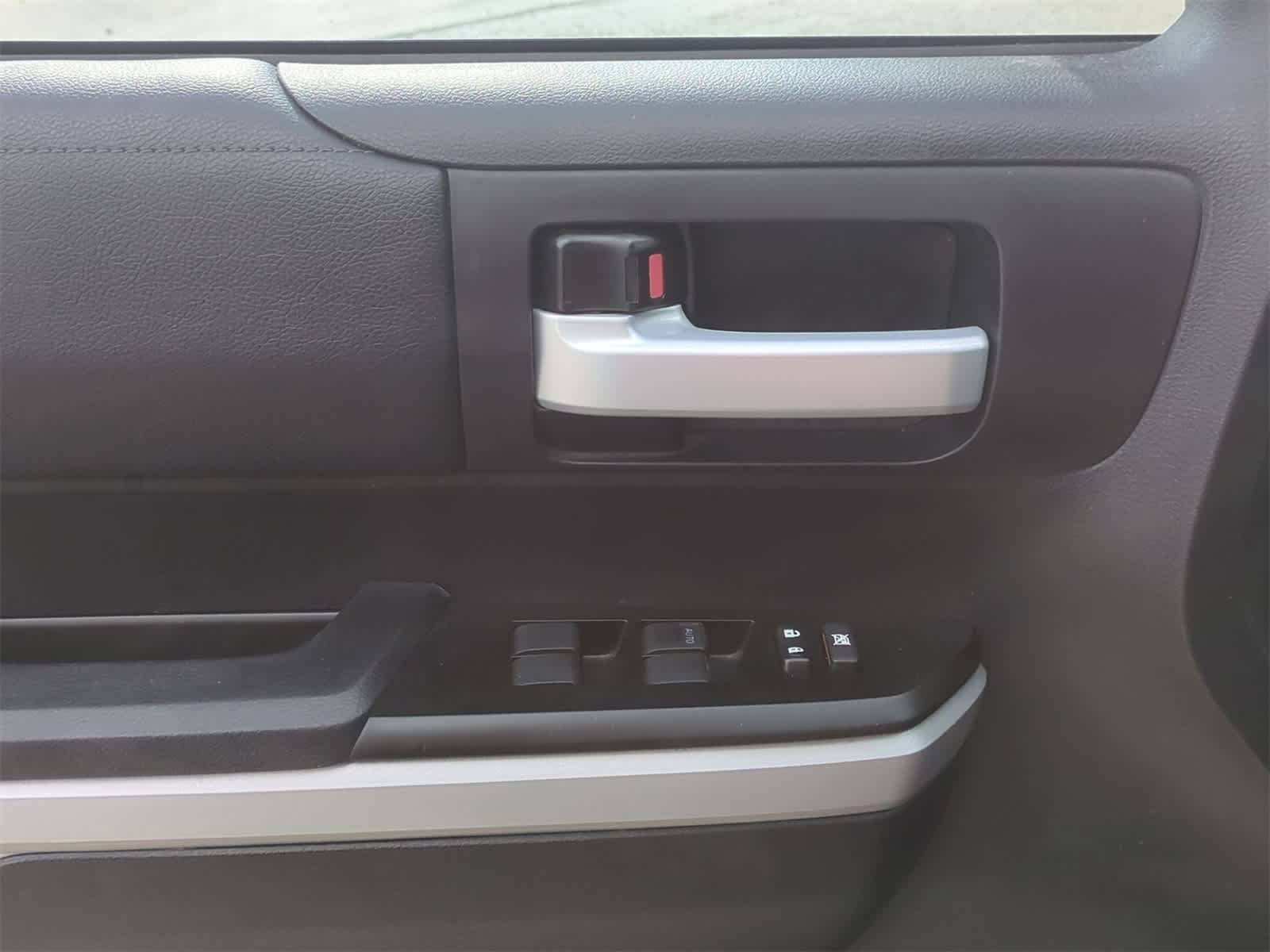 Thumbnail: 2021 Toyota Tundra - 21