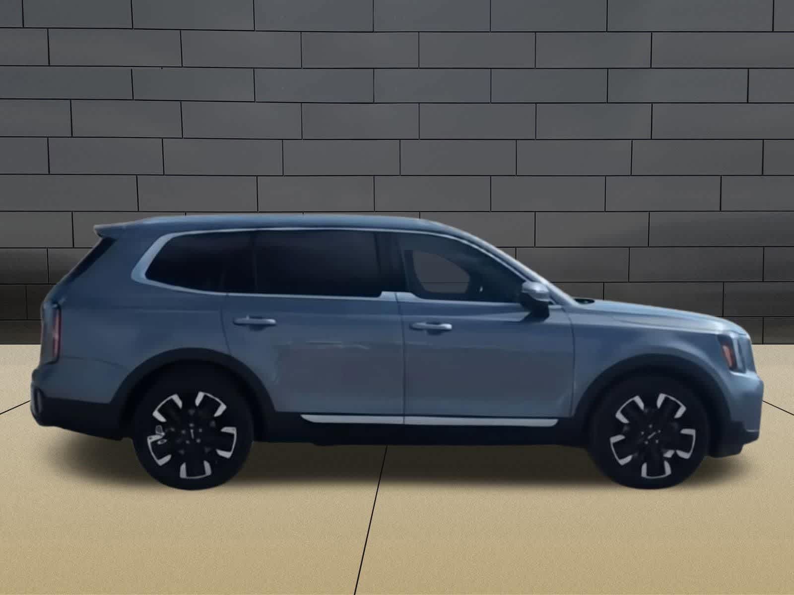 Thumbnail: 2023 Kia Telluride - 9