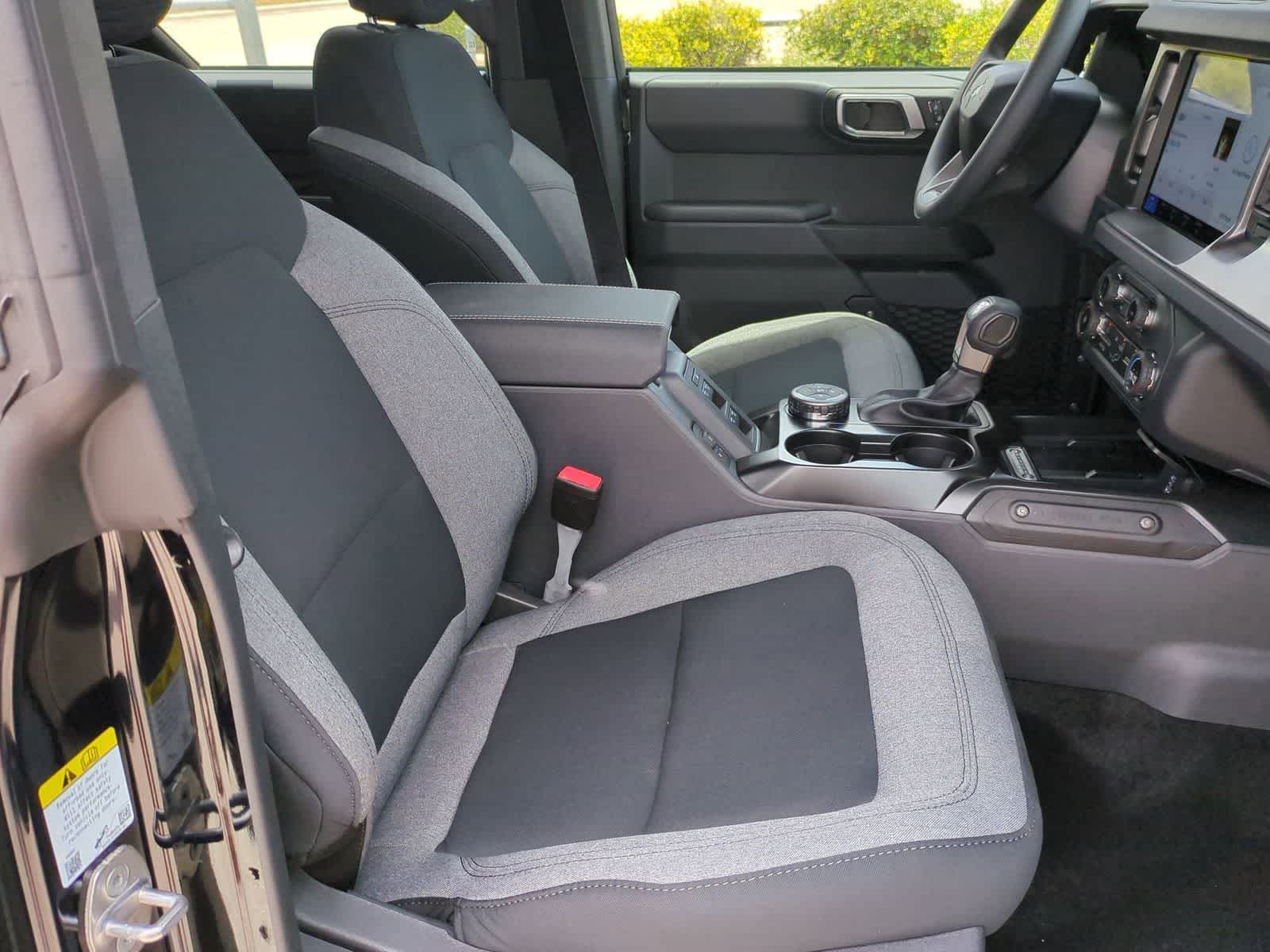 Thumbnail: 2025 Ford Bronco - 26