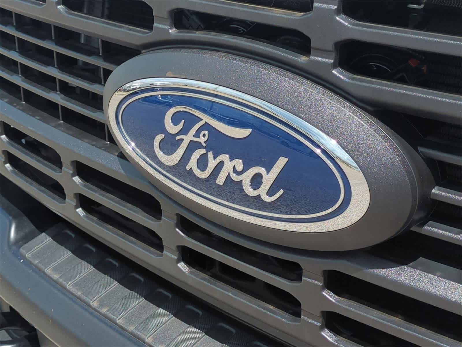 Thumbnail: 2025 Ford F-350 - 26