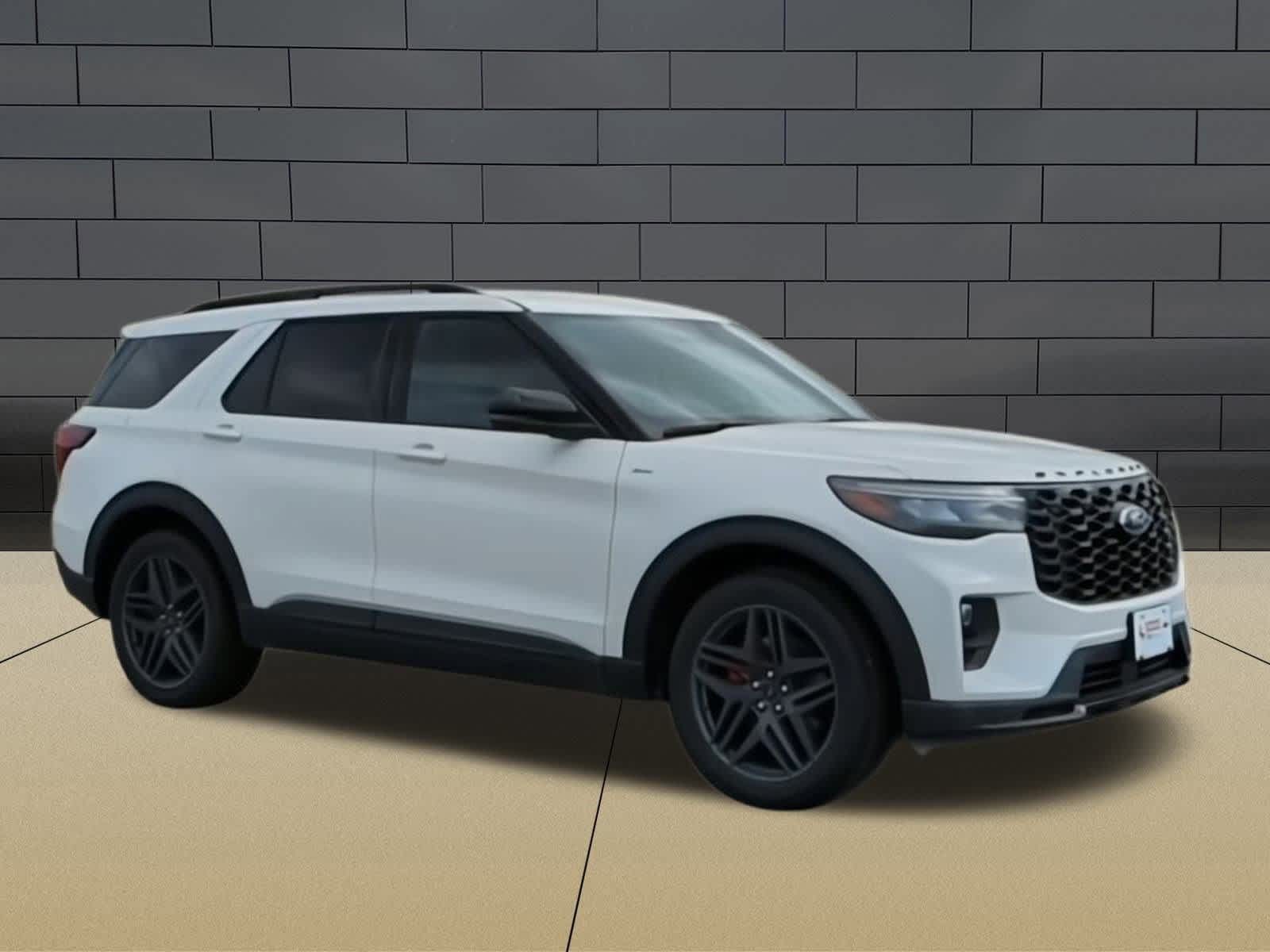 2025 Ford Explorer ST-Line photo 2