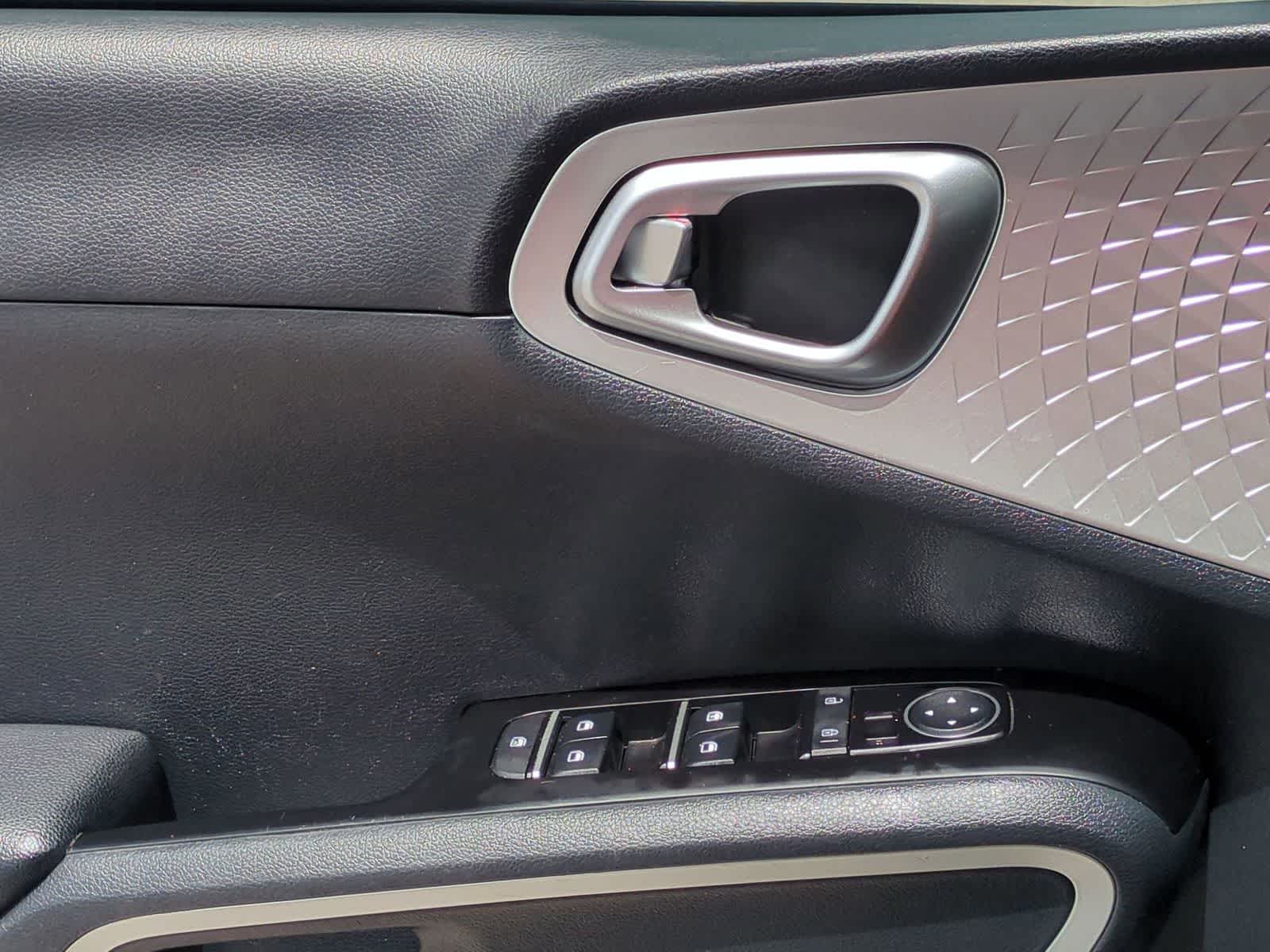 Thumbnail: 2022 Kia Soul - 21