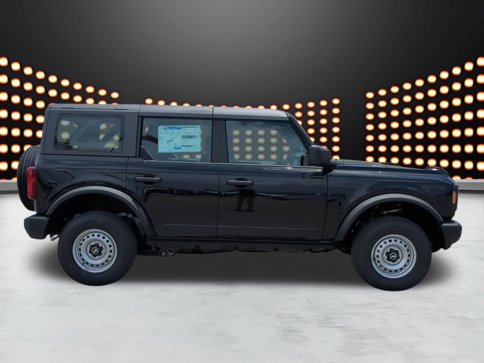Thumbnail: 2025 Ford Bronco - 9