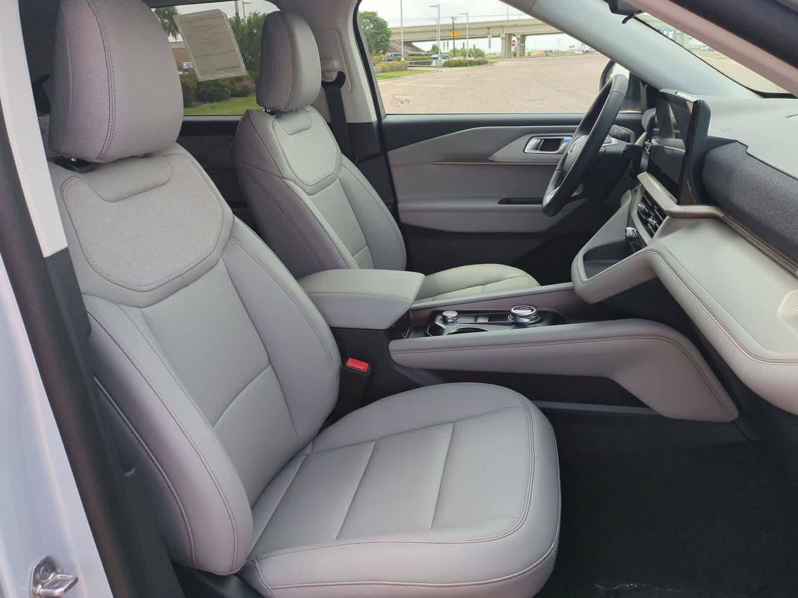 Thumbnail: 2026 Ford Explorer - 27