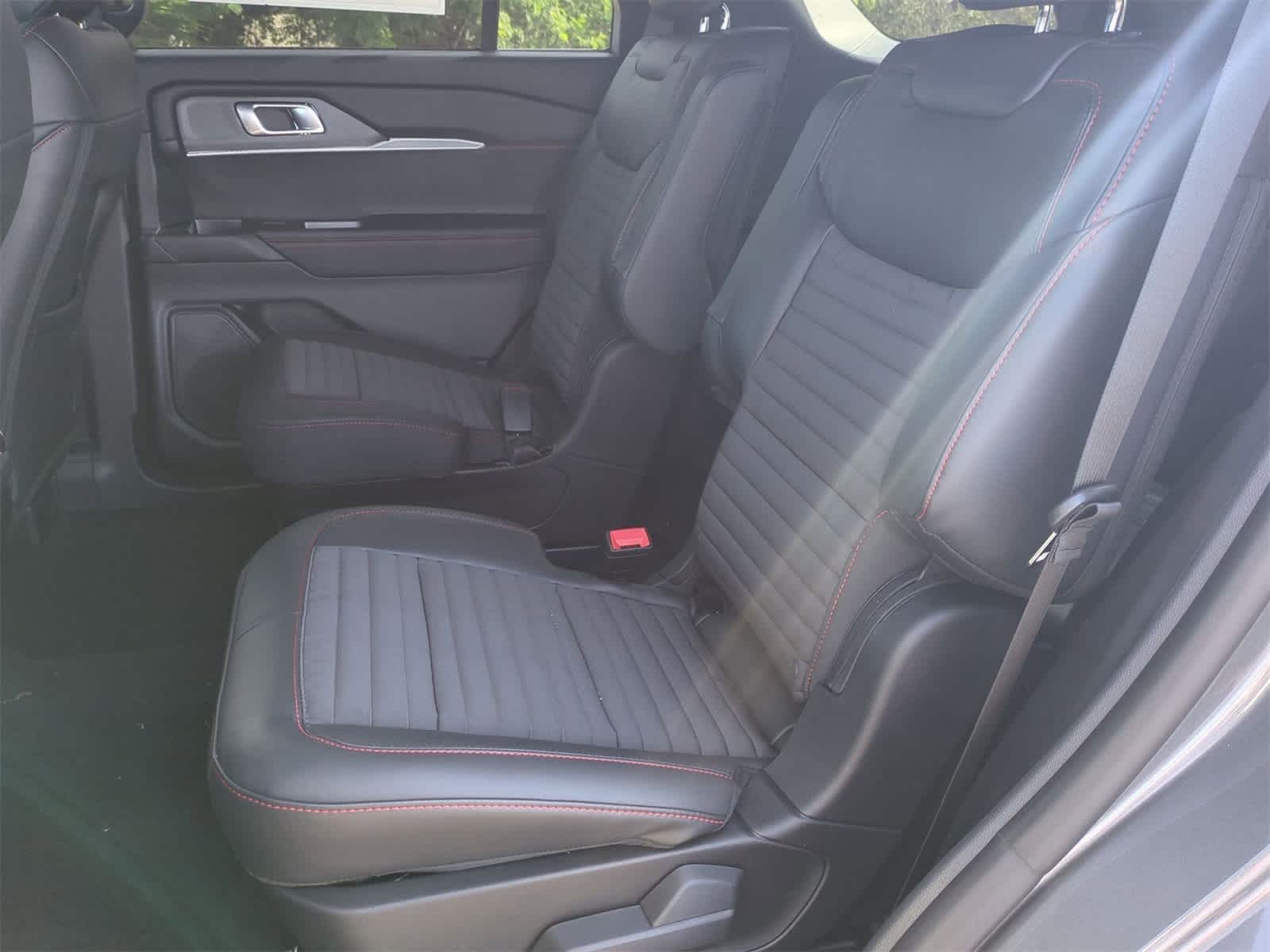 Thumbnail: 2026 Ford Explorer - 24