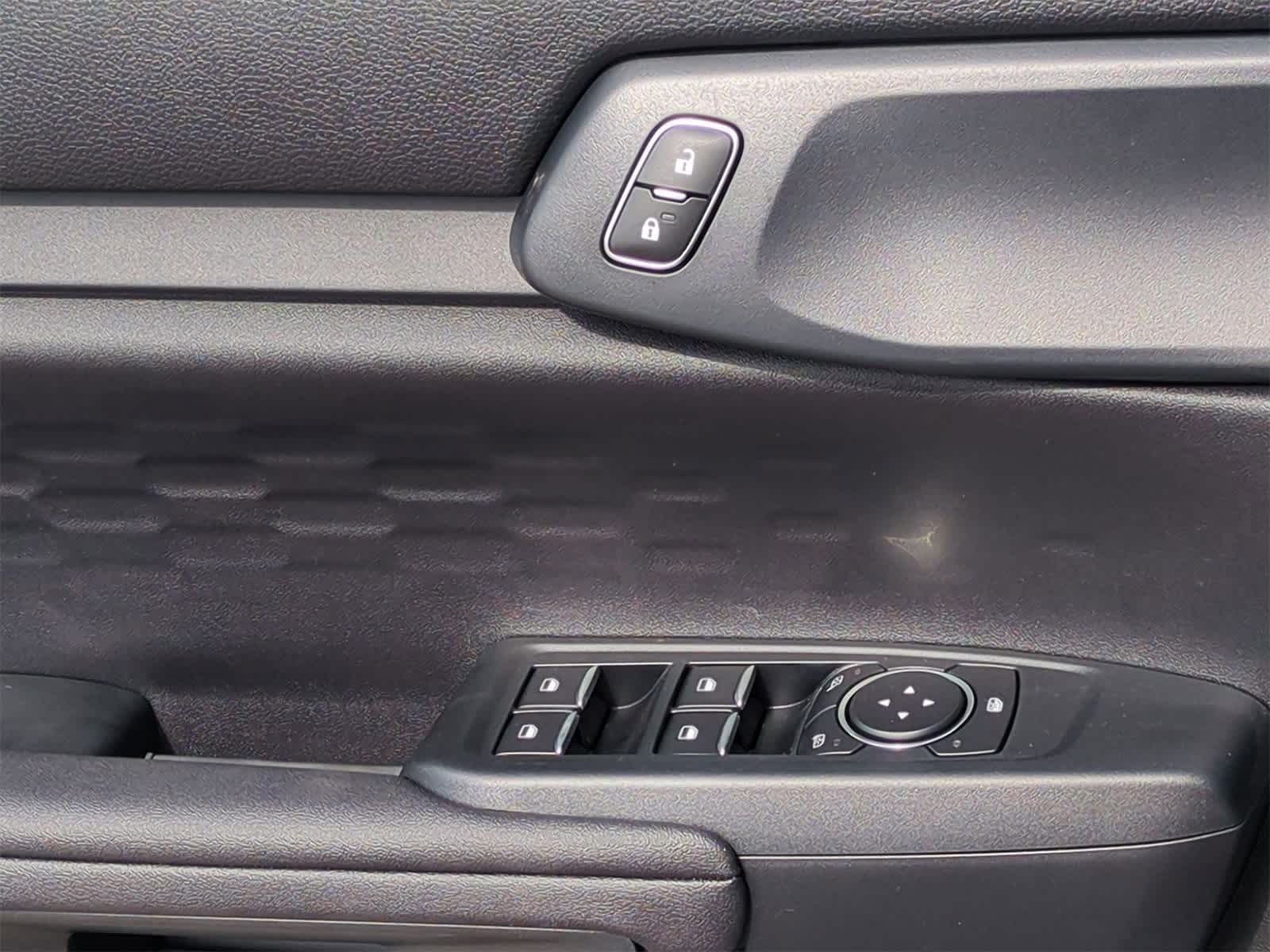 Thumbnail: 2025 Ford Ranger - 21