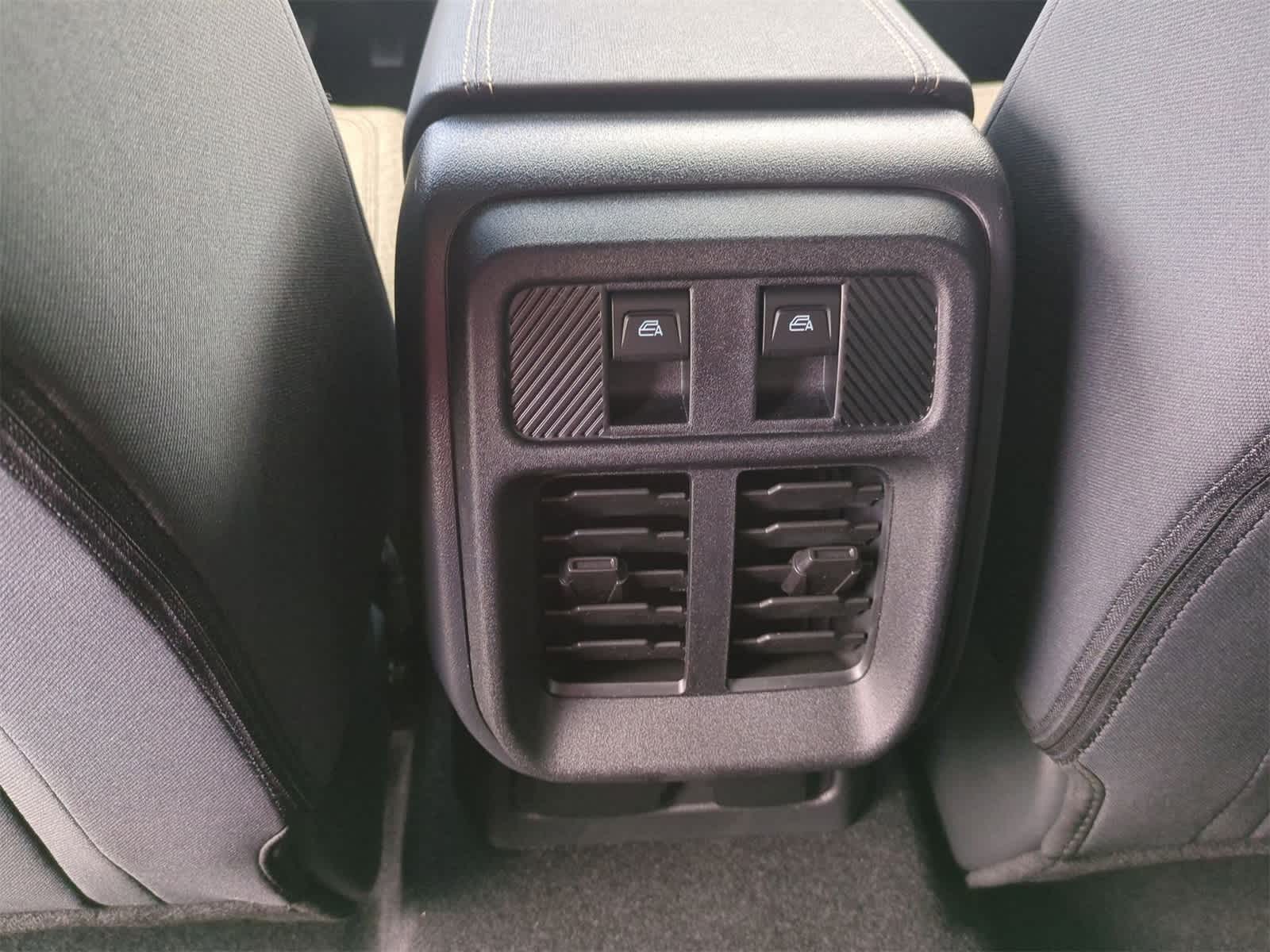 Thumbnail: 2025 Ford Bronco - 21