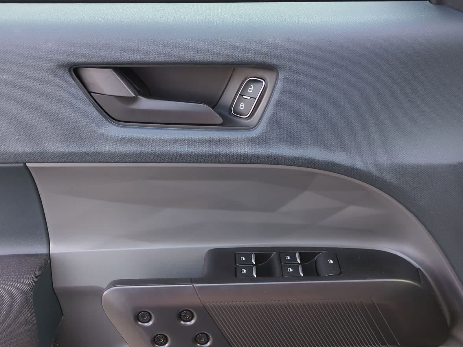 Thumbnail: 2025 Ford Maverick - 21