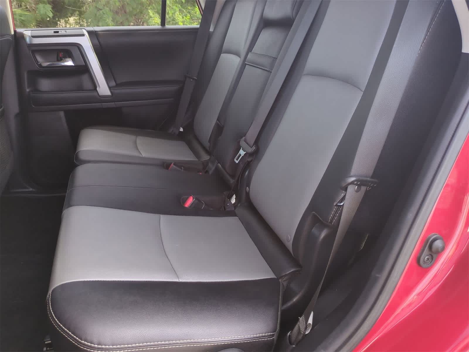 Thumbnail: 2022 Toyota 4Runner - 25