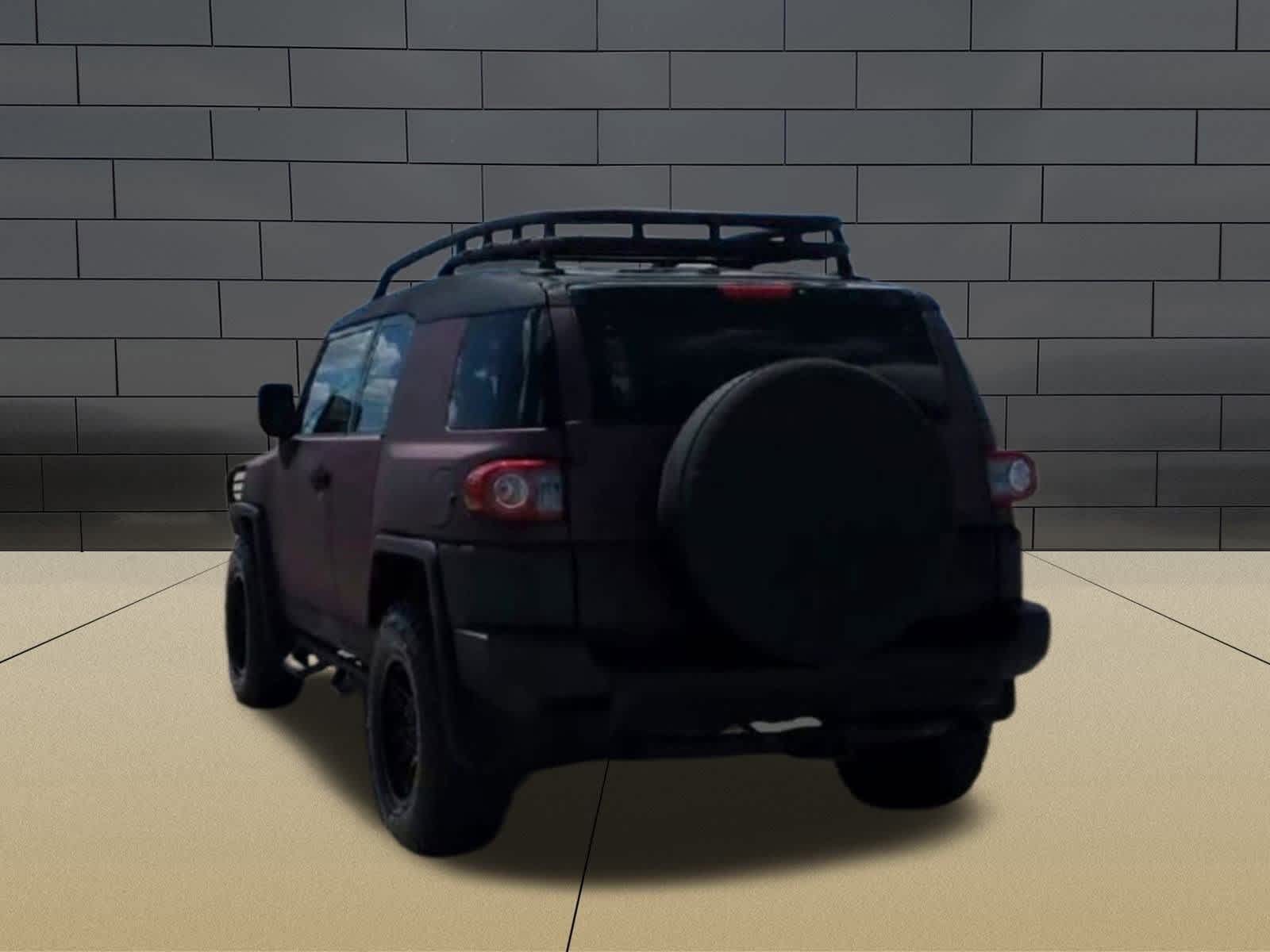 Thumbnail: 2013 Toyota FJ Cruiser - 8