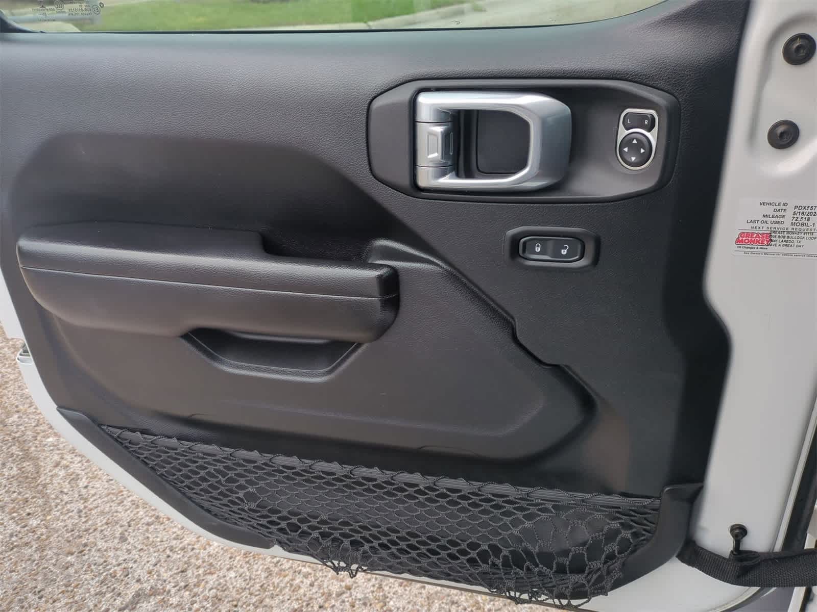 Thumbnail: 2021 Jeep Gladiator - 21