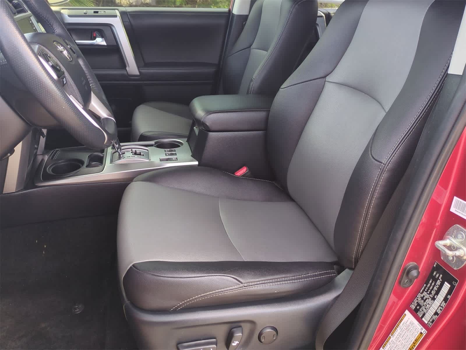 Thumbnail: 2022 Toyota 4Runner - 20