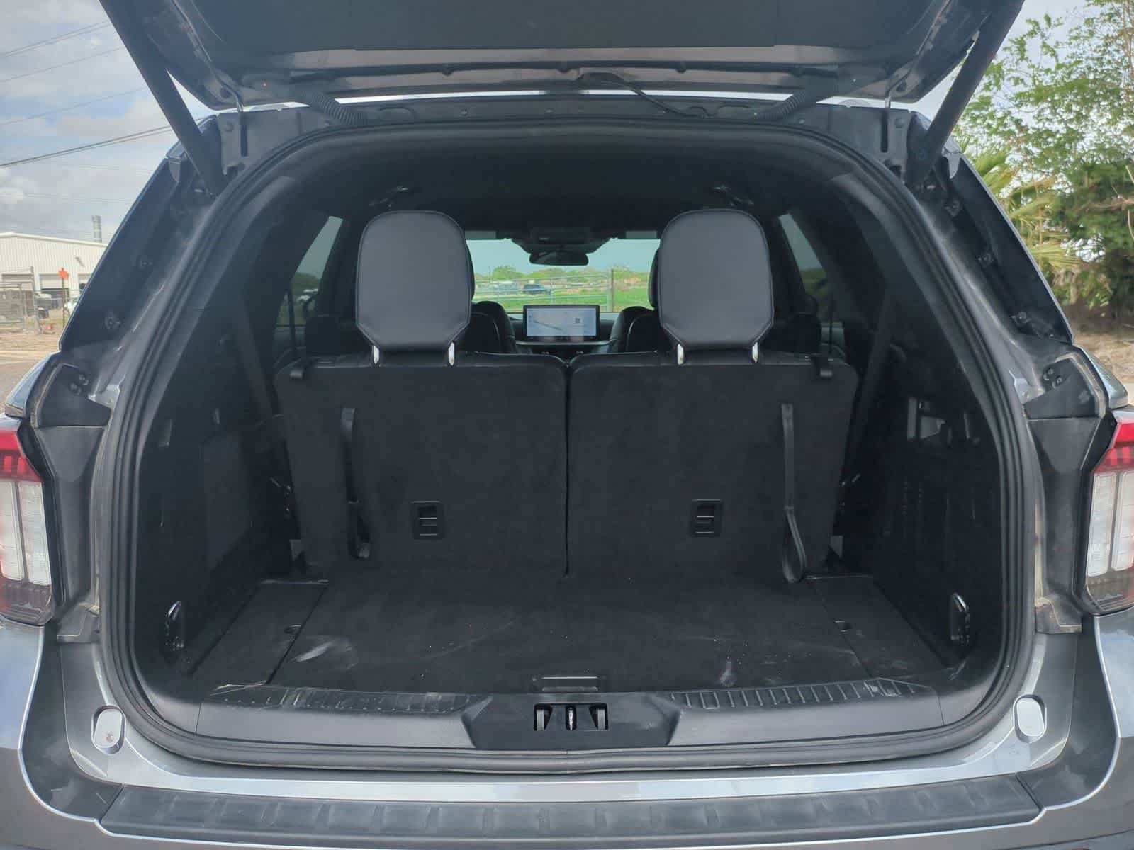 Thumbnail: 2025 Ford Explorer - 25