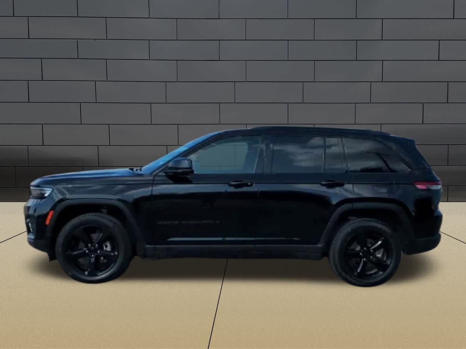 Thumbnail: 2023 Jeep Grand Cherokee - 5