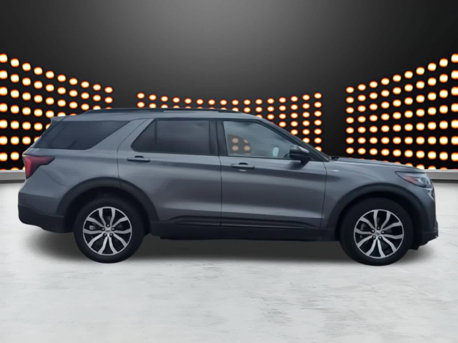 Thumbnail: 2025 Ford Explorer - 8