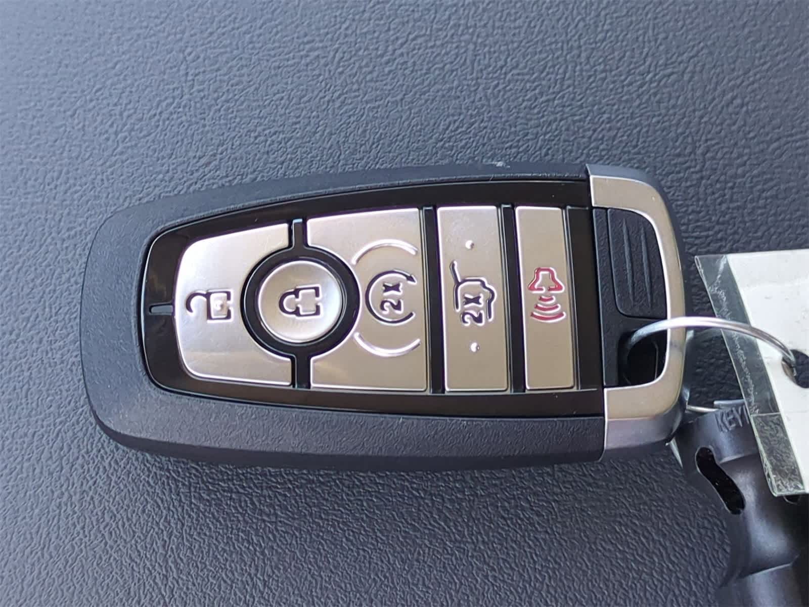 Thumbnail: 2025 Ford Explorer - 33