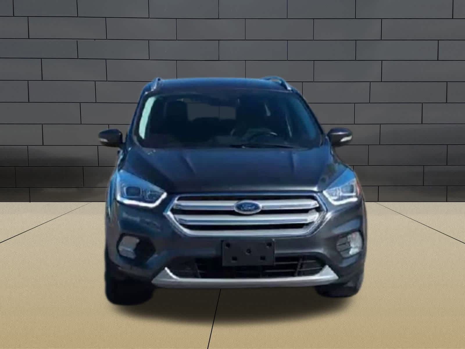 Thumbnail: 2019 Ford Escape - 3