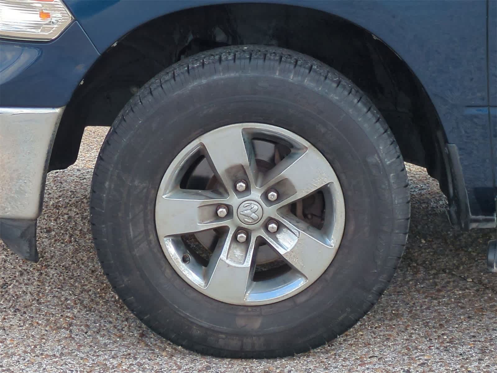 Thumbnail: 2020 RAM 1500 Classic - 30