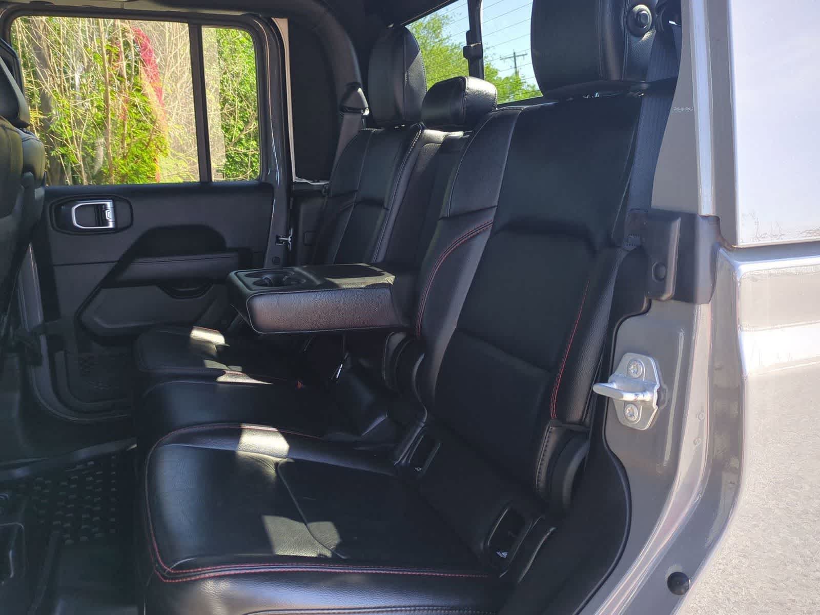 Thumbnail: 2022 Jeep Gladiator - 23