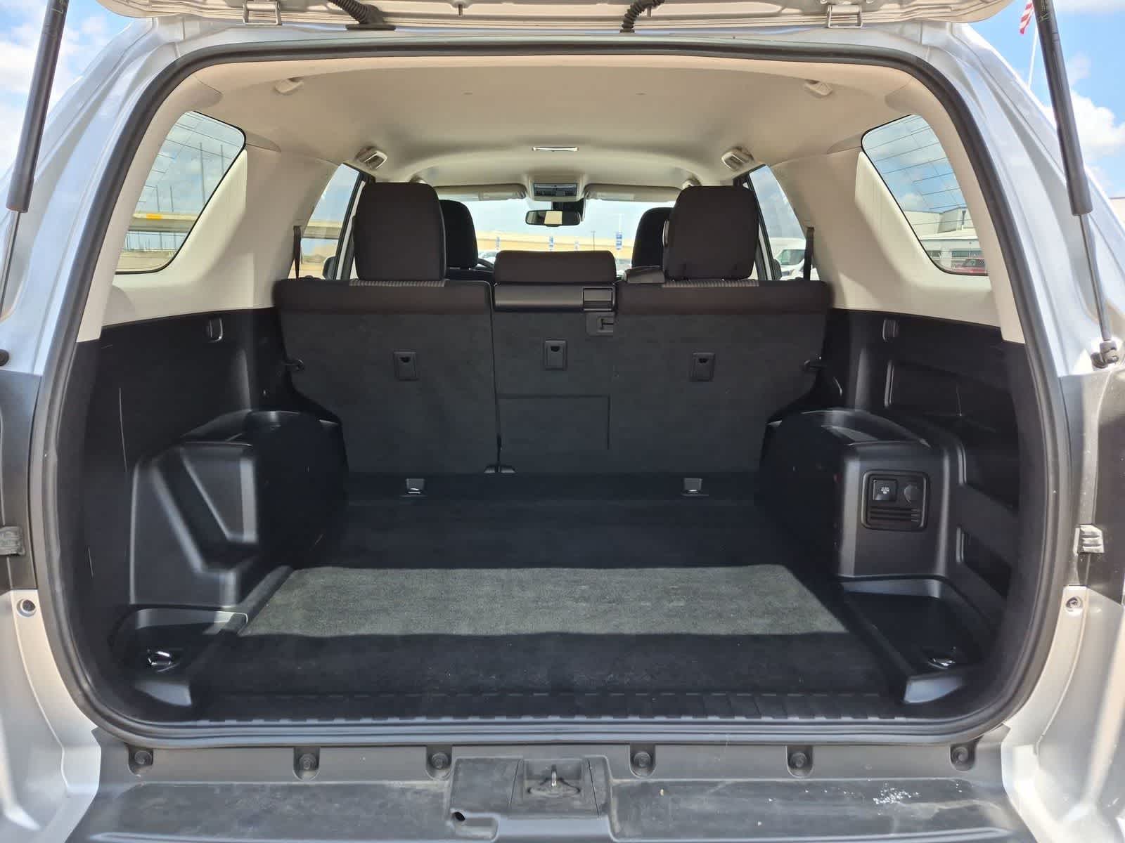 2022 Toyota 4Runner SR5 - Photo 23
